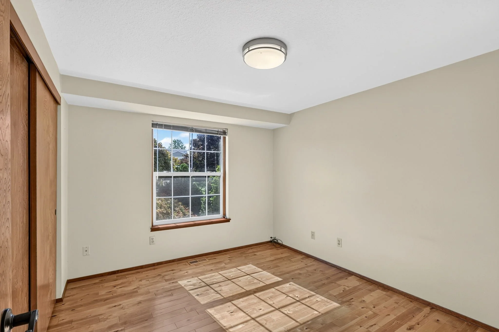 1561 SE Anthony St-33.jpg