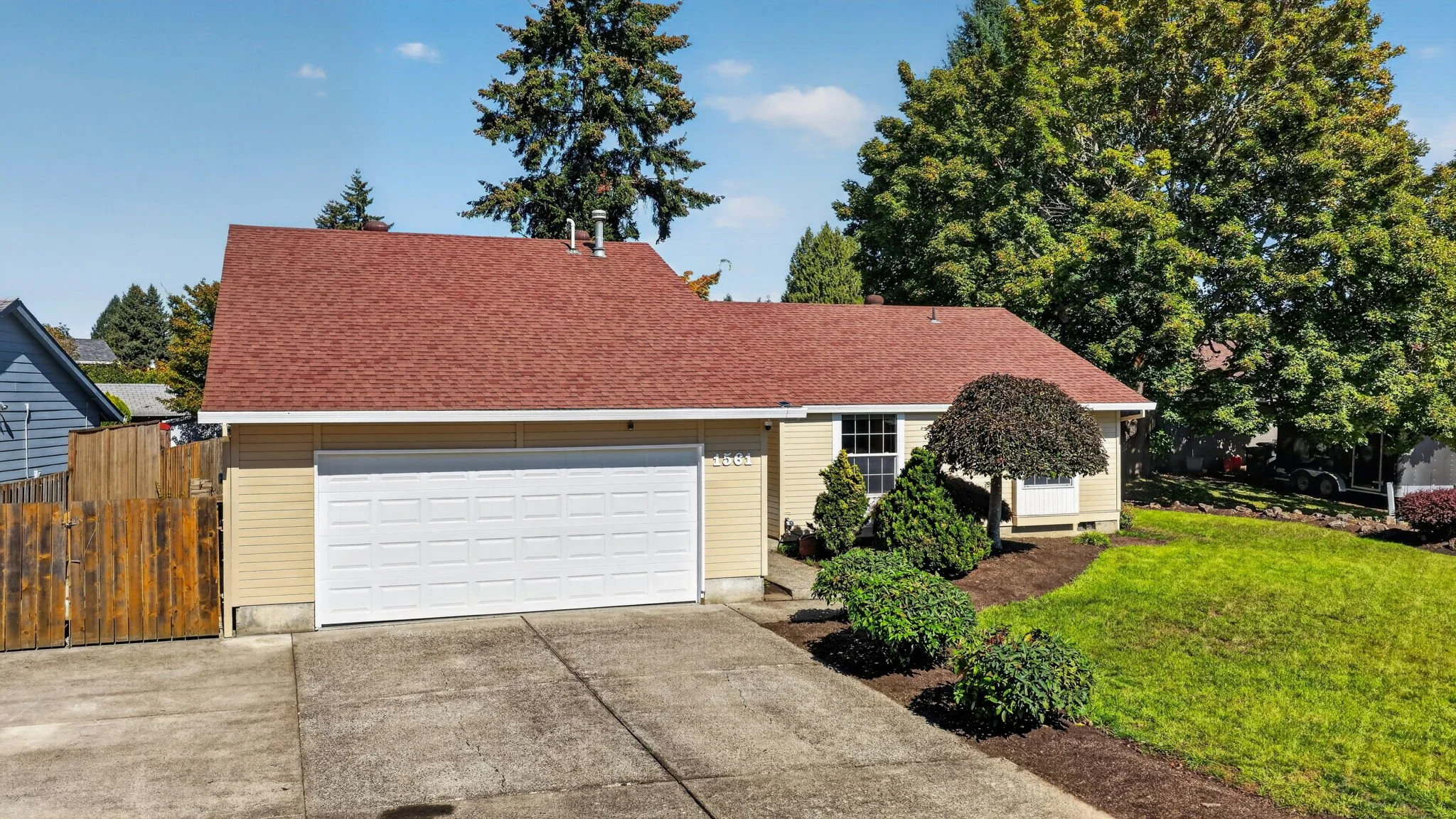 1561 SE Anthony St-55.jpg