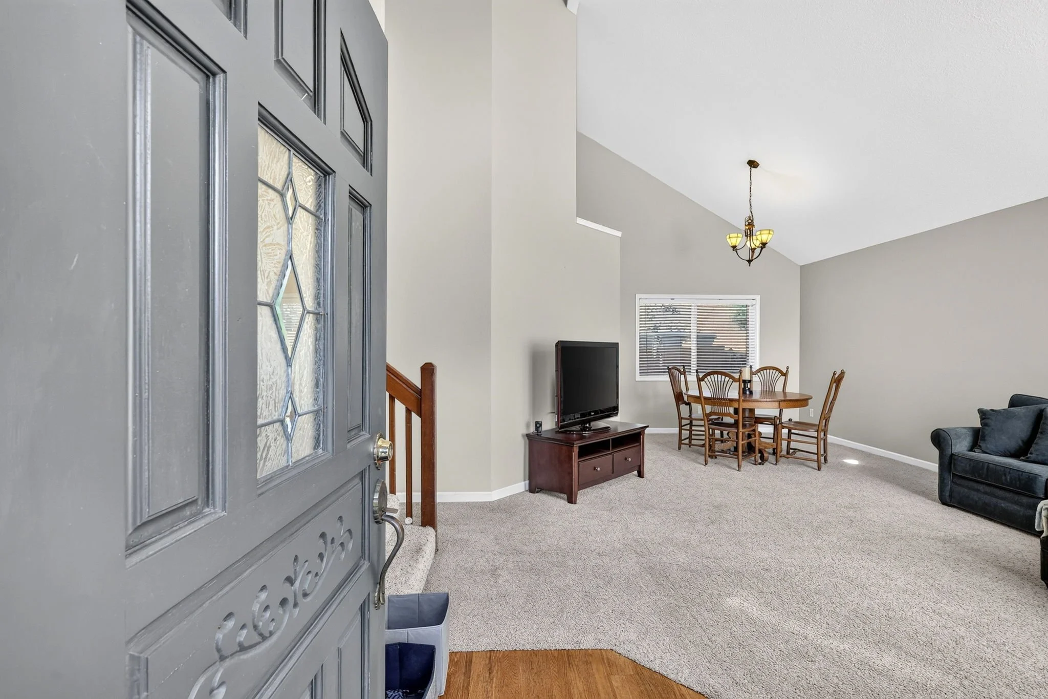 7625 Ridgewood Dr-8.jpg