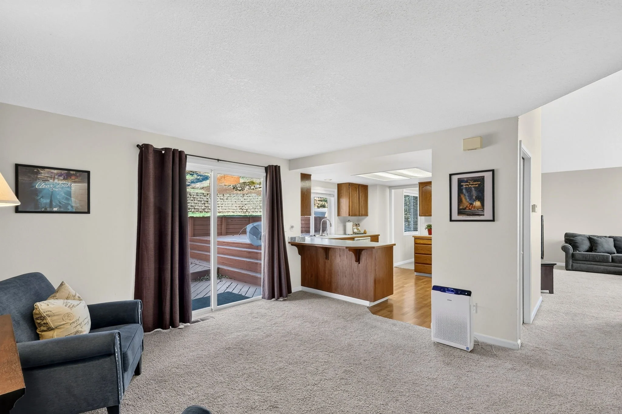 7625 Ridgewood Dr-17.jpg