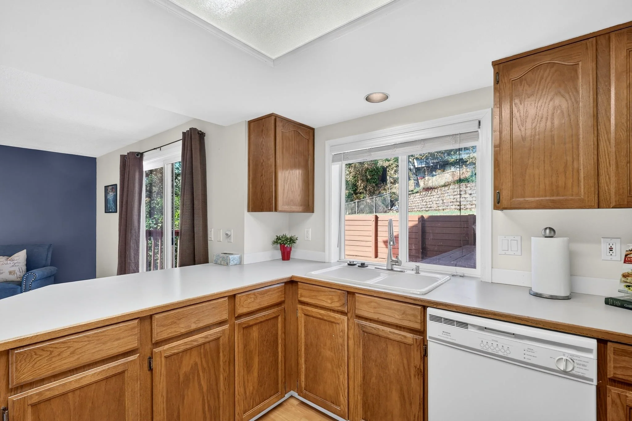 7625 Ridgewood Dr-22.jpg
