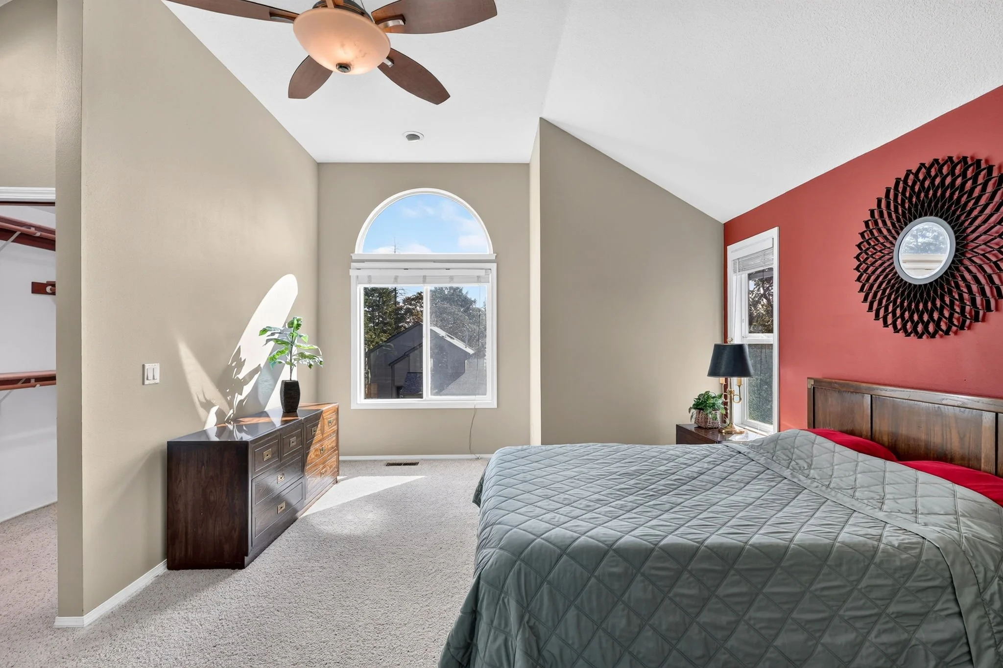7625 Ridgewood Dr-27.jpg
