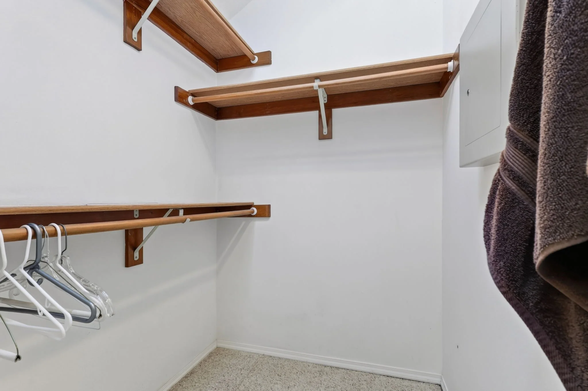 7625 Ridgewood Dr-32.jpg