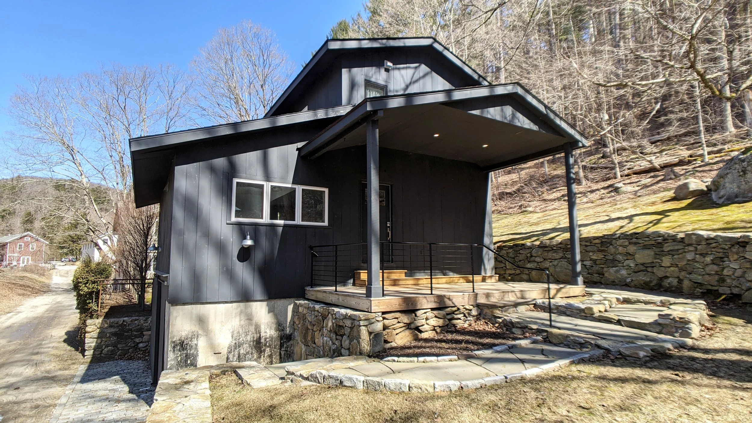 15A Railroad Street.