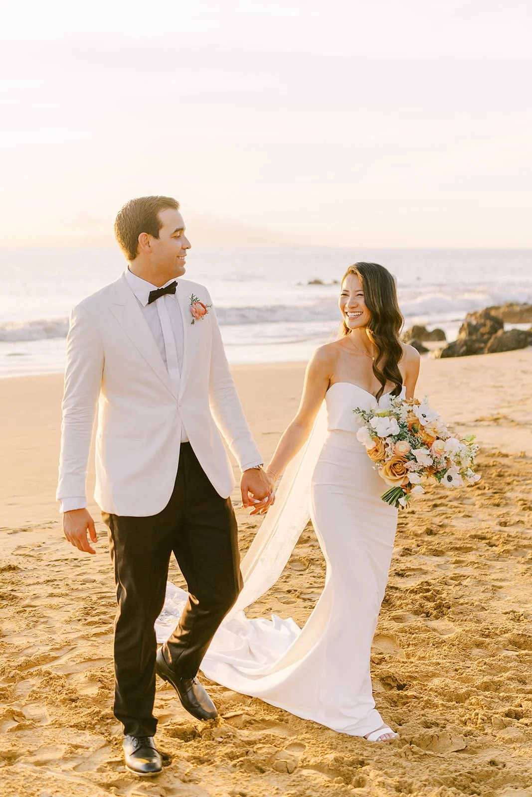 mauiweddingflorist_gatheronmaui.jpeg