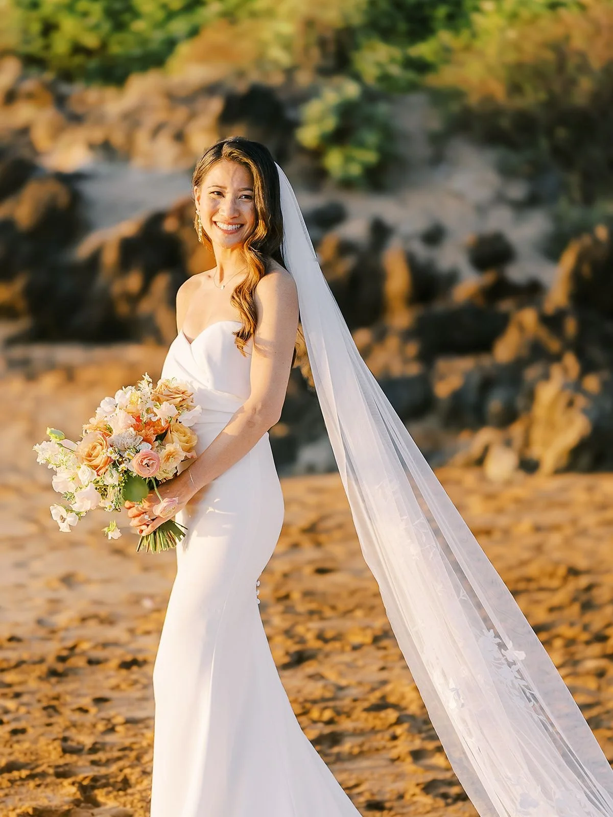 mauiweddingflorist_gatheronmaui.jpeg
