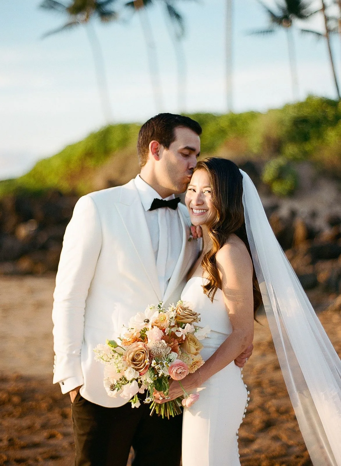 mauiweddingflorist_gatheronmaui.jpeg