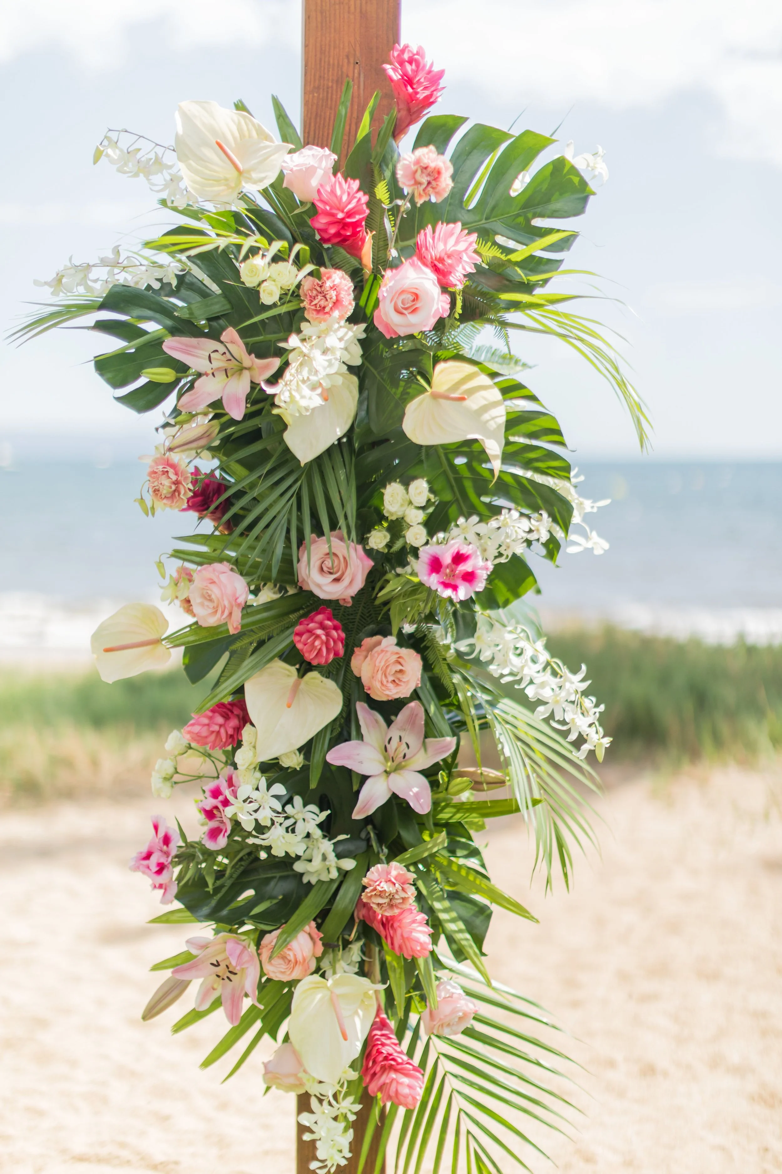 mauiweddingflorist_sugarbeach.jpeg
