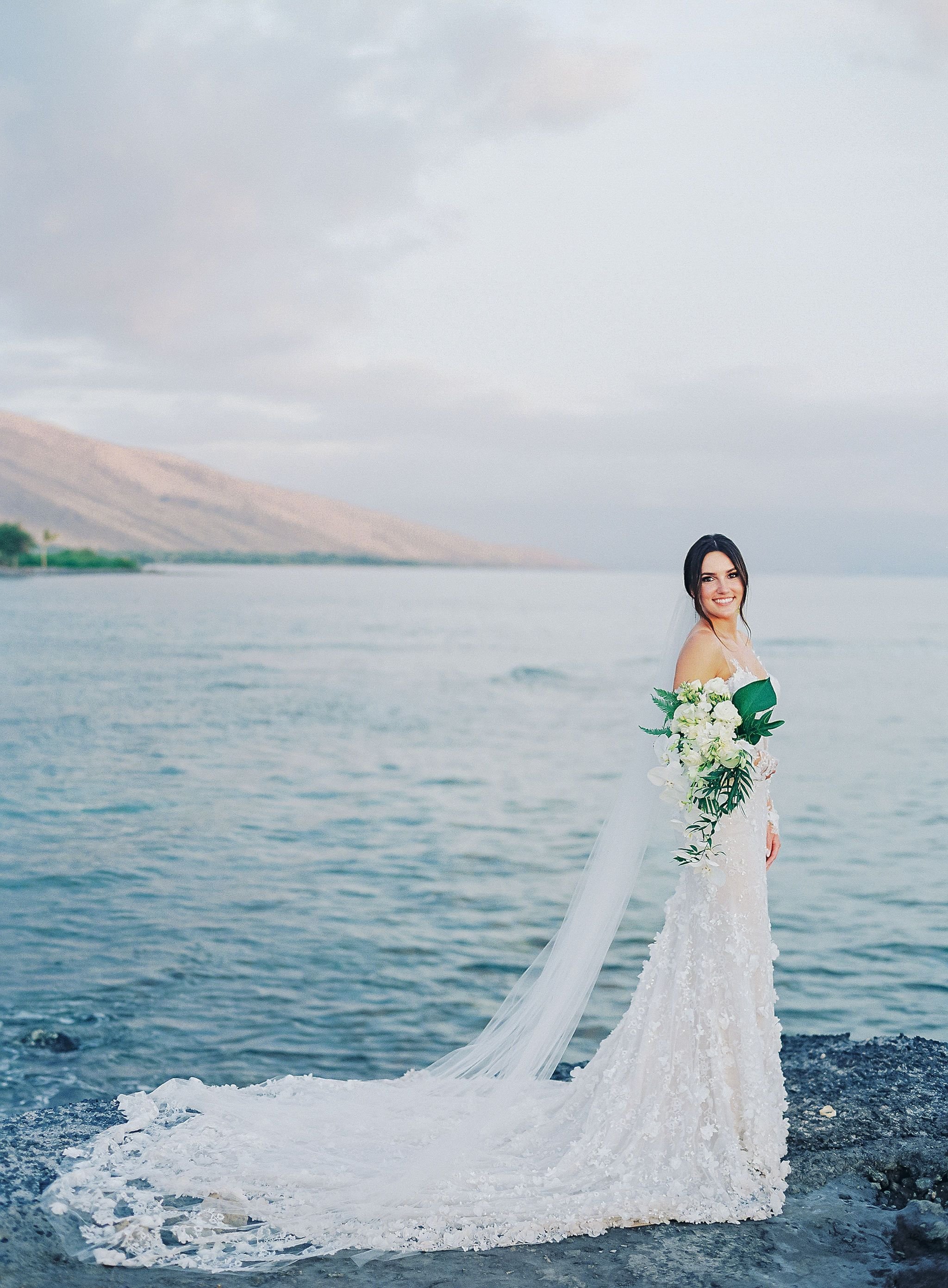 mauiweddingflorist_olowalu.jpeg