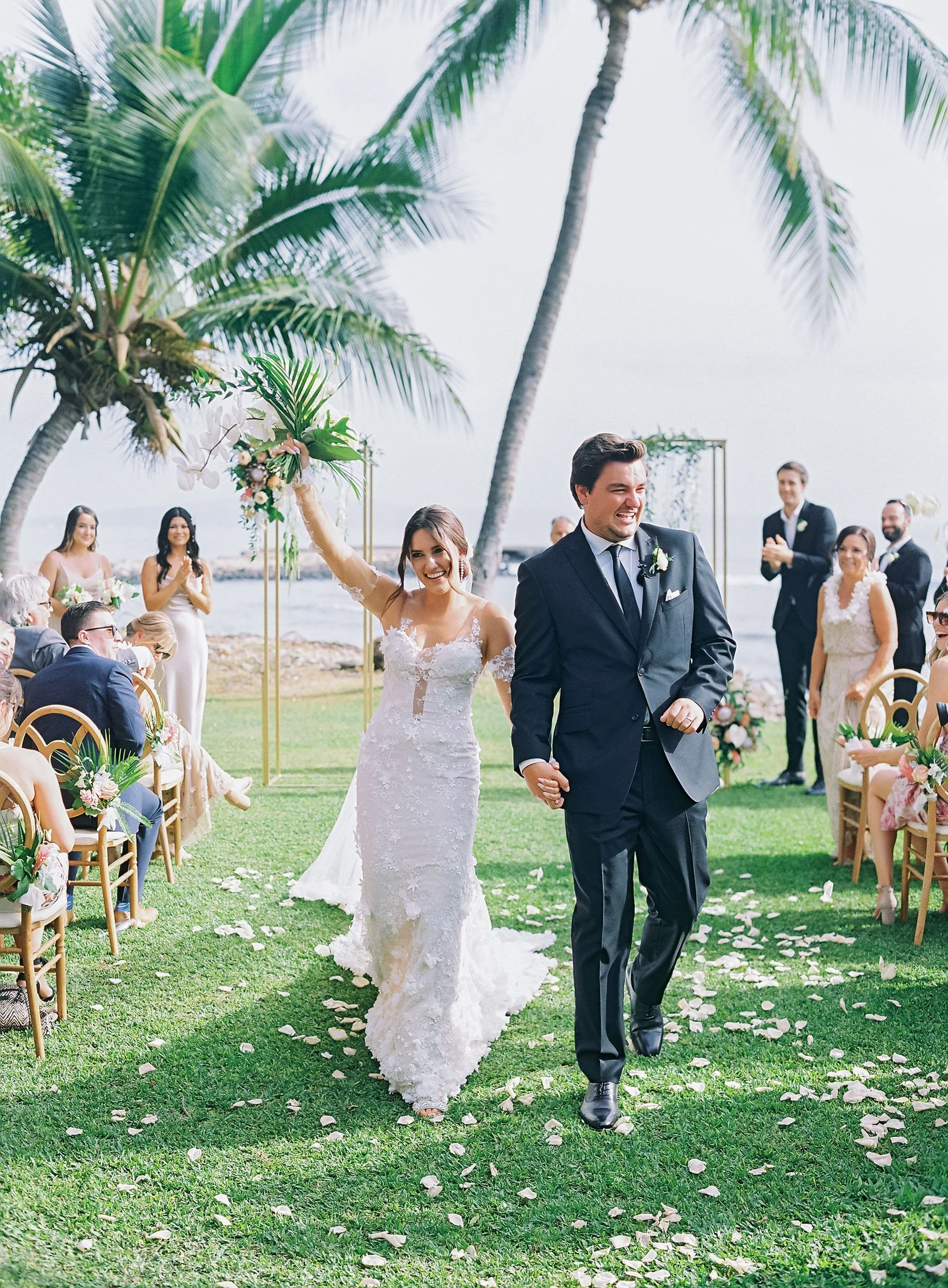 mauiweddingflorist_olowalu.jpeg