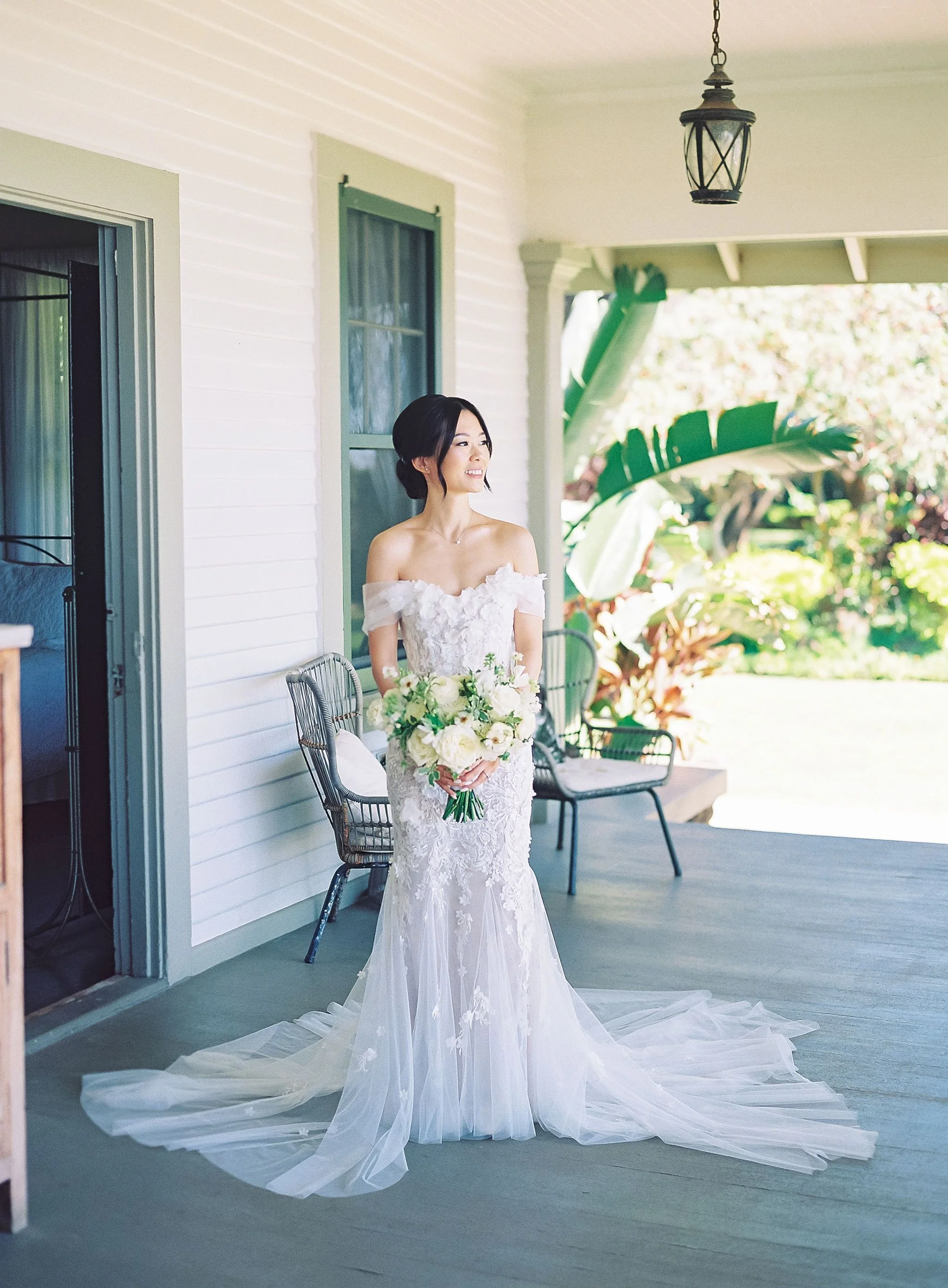 mauiweddingflorist_olowalu.jpeg