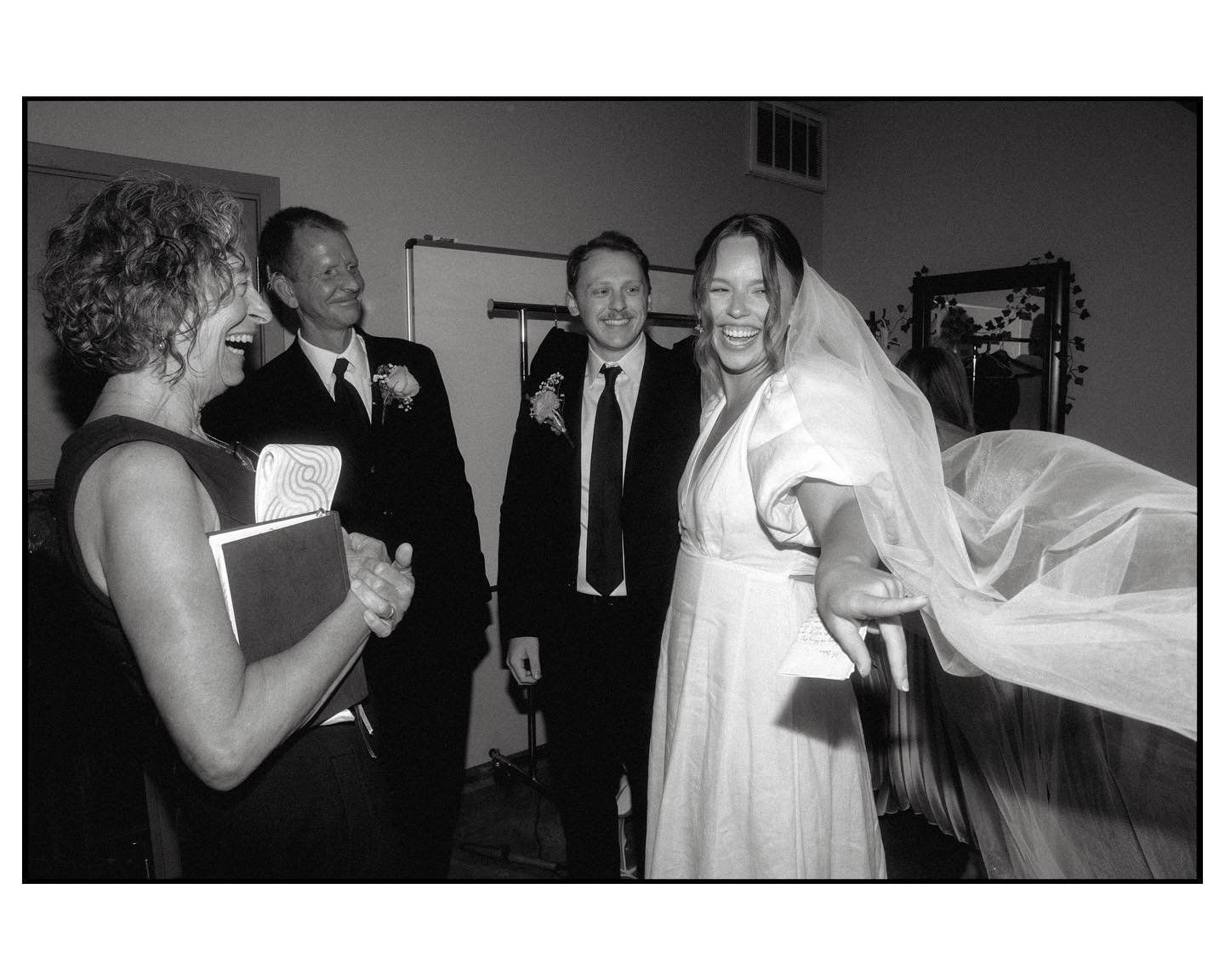 1/3 Serena and Luke’s wedding was top 3 most fun weddings I’ve ever been to, let alone got to take photos of. Forever grateful for these sweet people and smiley bride. (Number 2 makes me laugh- can you tell it was a scorcher?) •
&bul