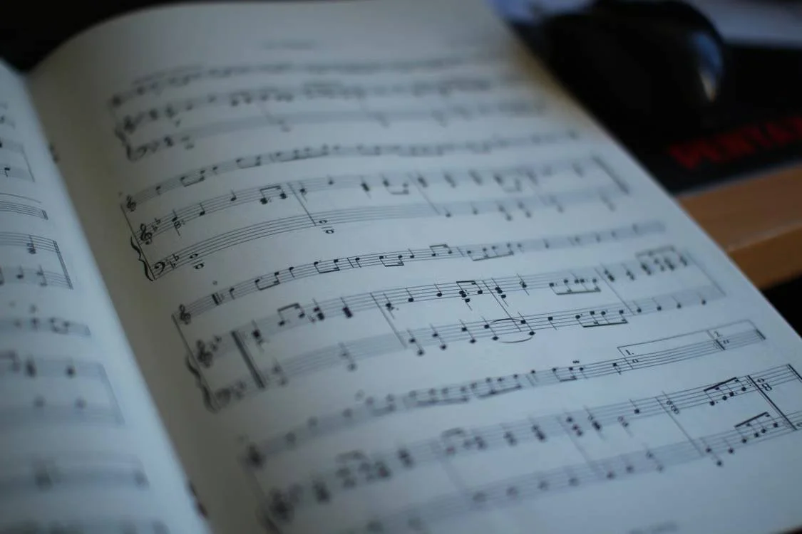 How Musicians Rehearse a New Piece: From Sheet Music to the Stage