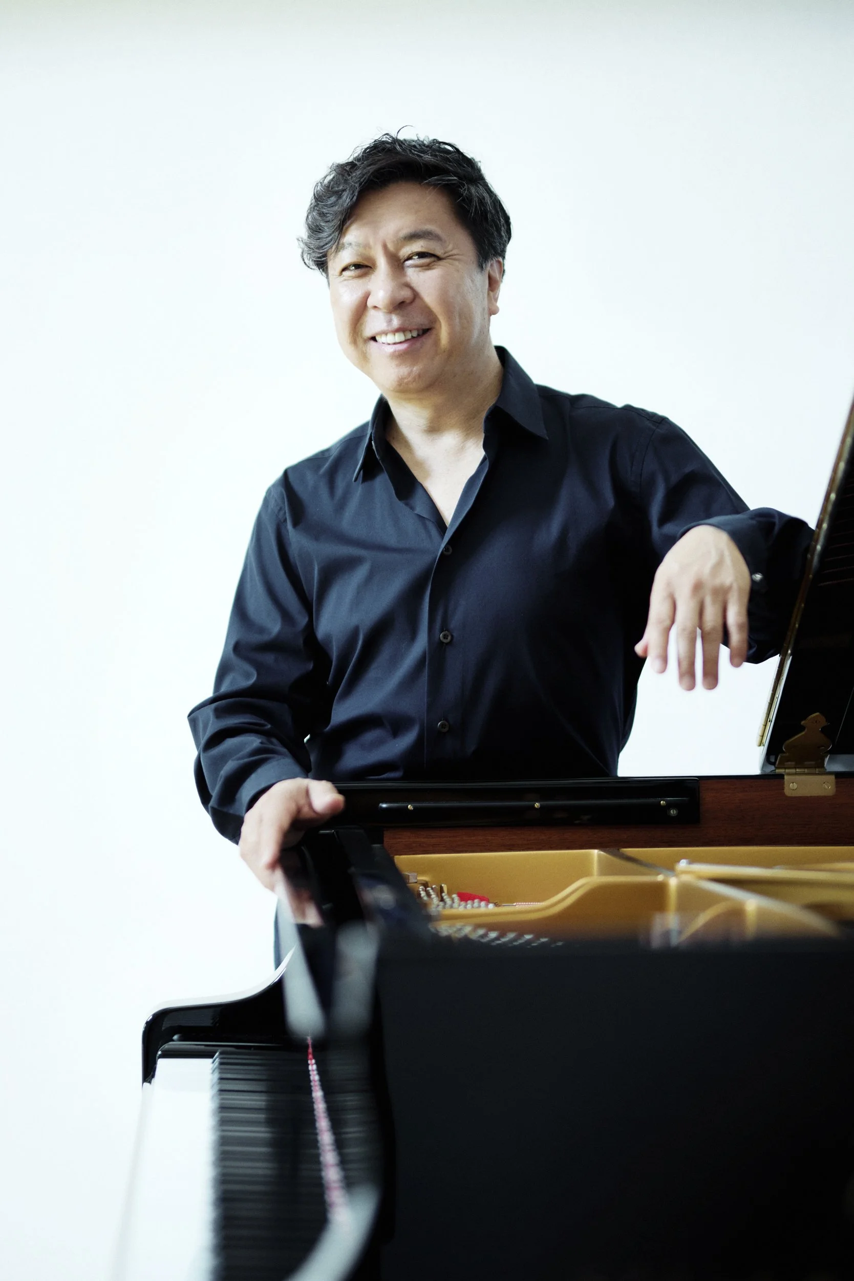 Makoto Ozone, piano