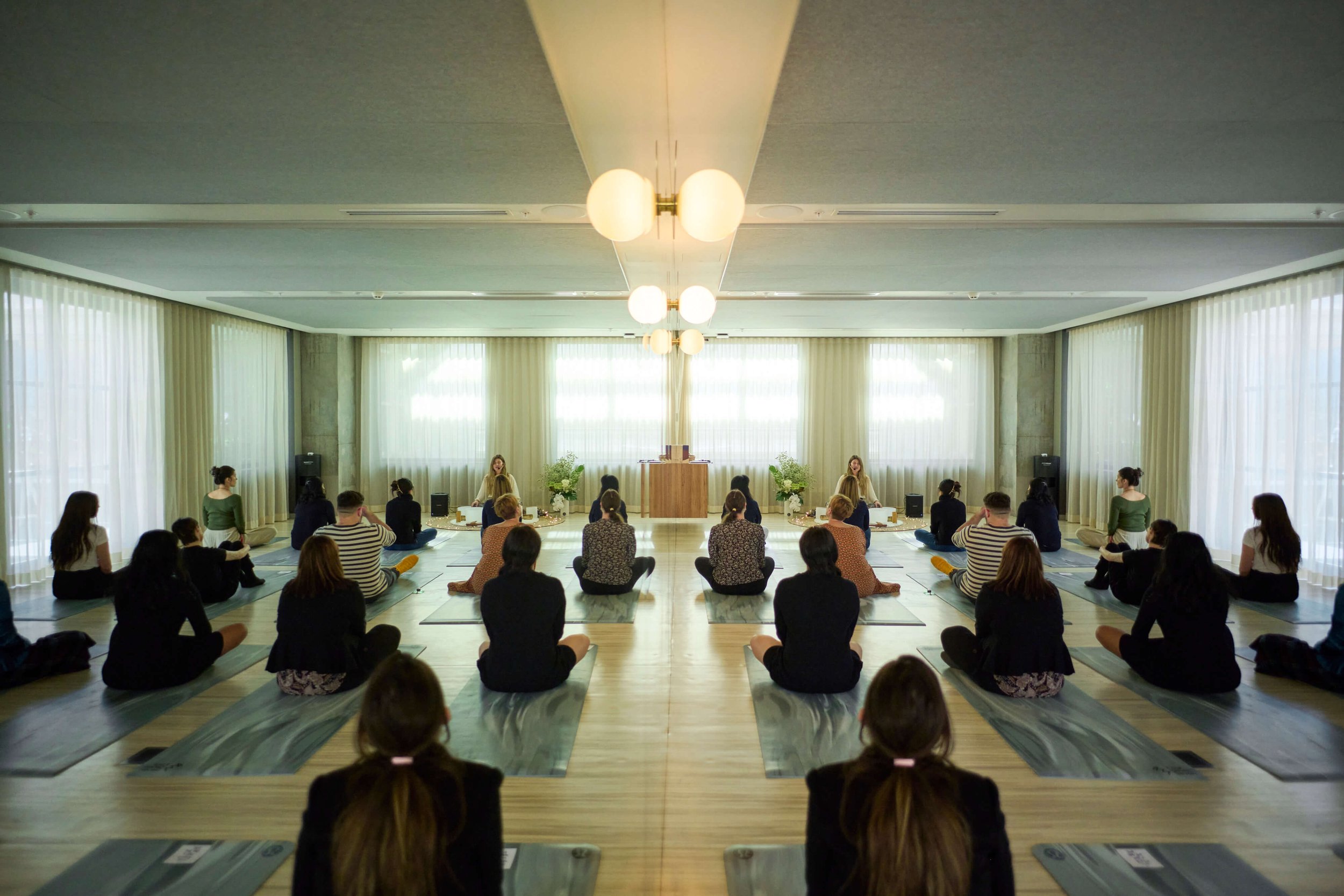 Ali-skiba-Melodious-Yogi-corproate-wellness-mental-health-breathwork-sound-healing-7-Sydney-northern-beaches.jpg