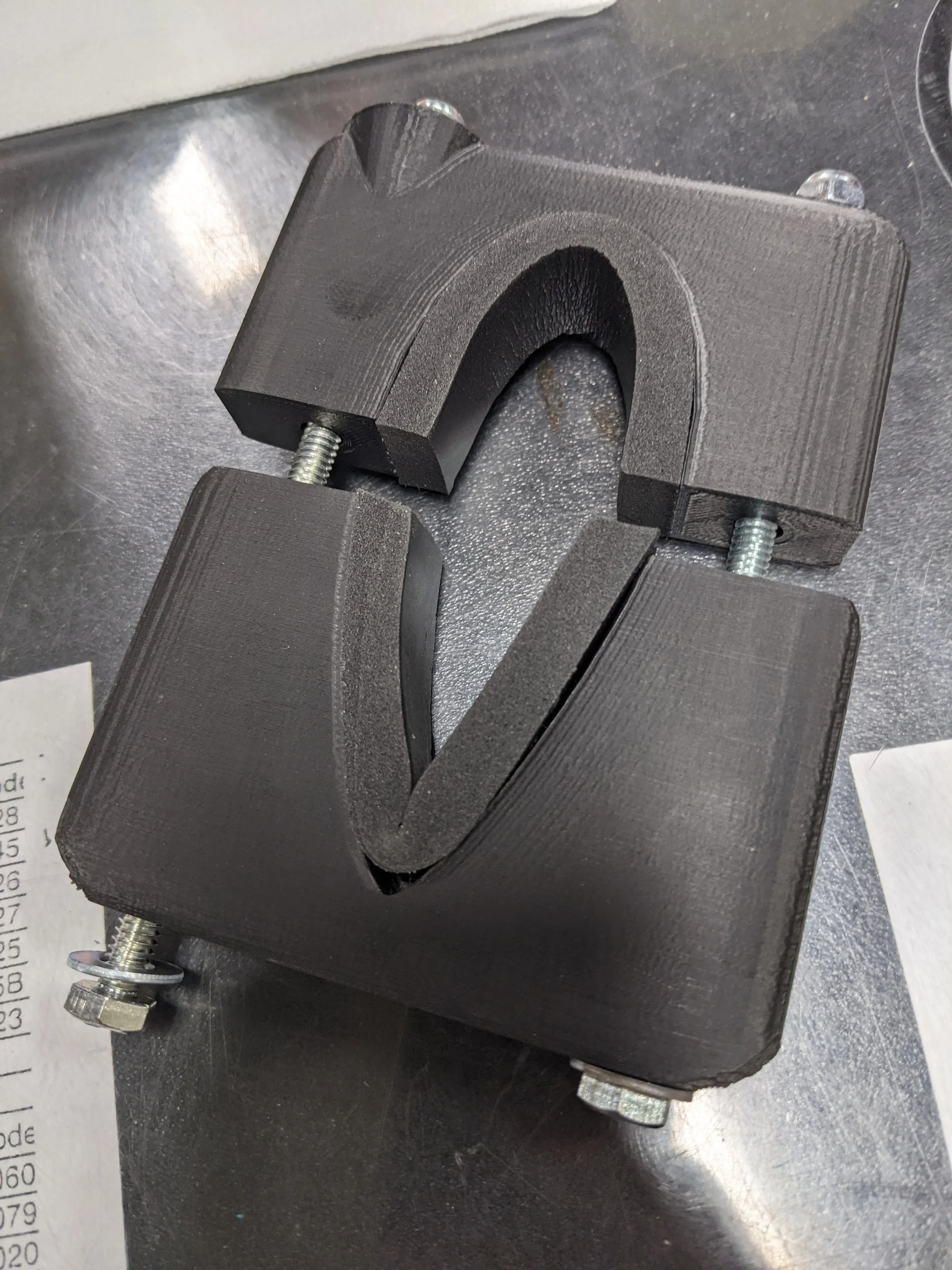 Plane wing camera mount for Piper Tripacer 