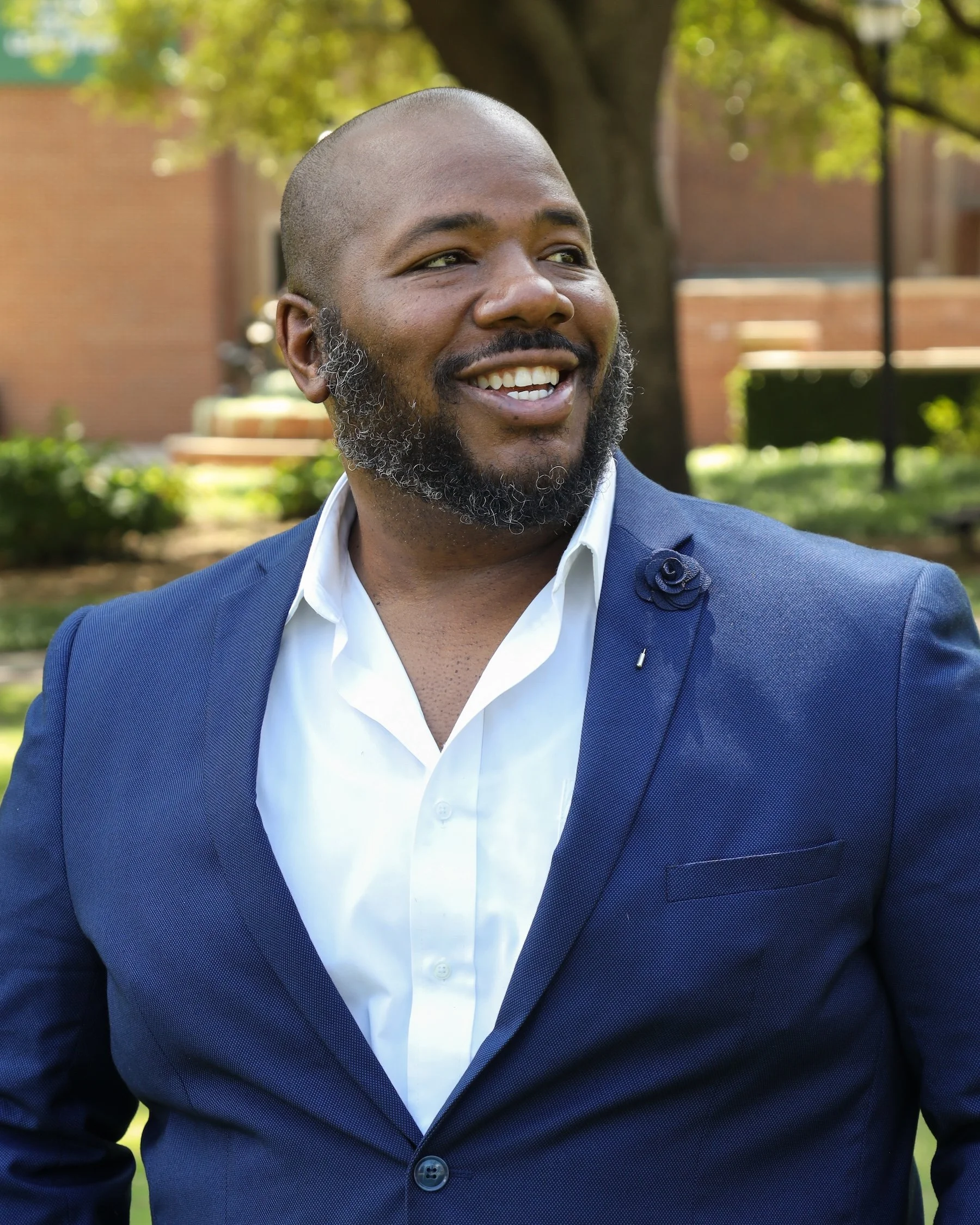 headshot of Shaun Andrews
