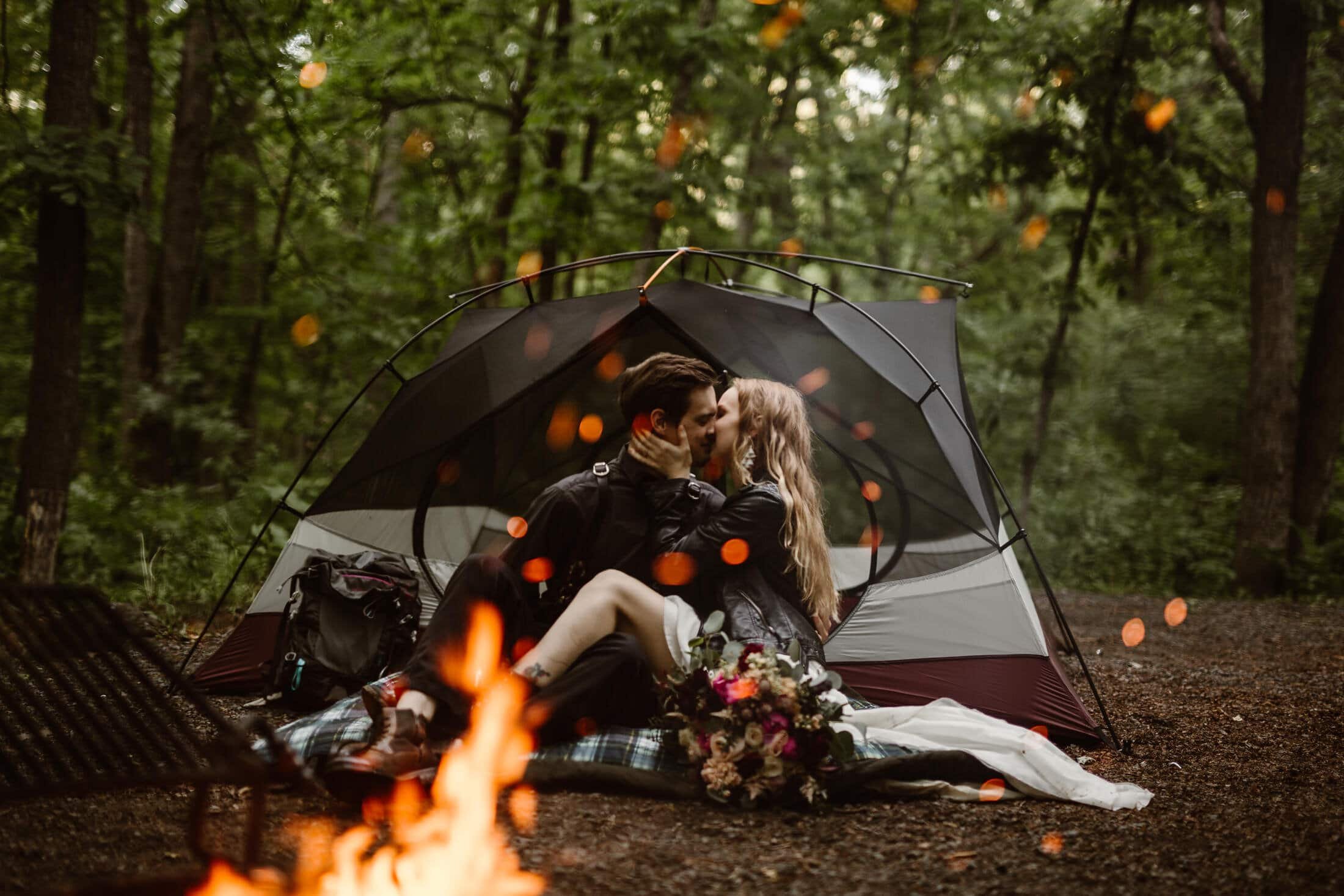 campfire-elopement-wedding-at-interstate-park.jpg