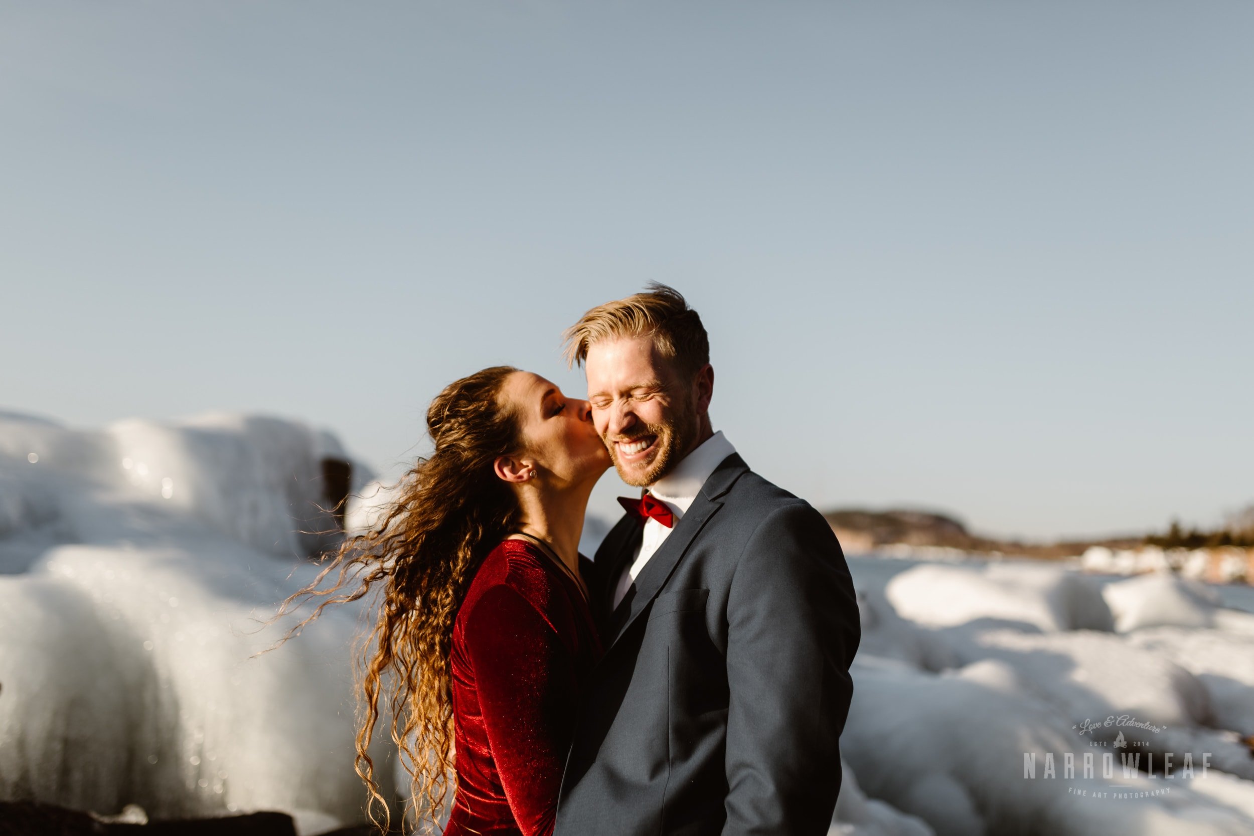 winter-adventure-elopement-tettegouche-state-park-minnesota-Narrowleaf_Love_and_Adventure_Photograph.jpg (6).jpg