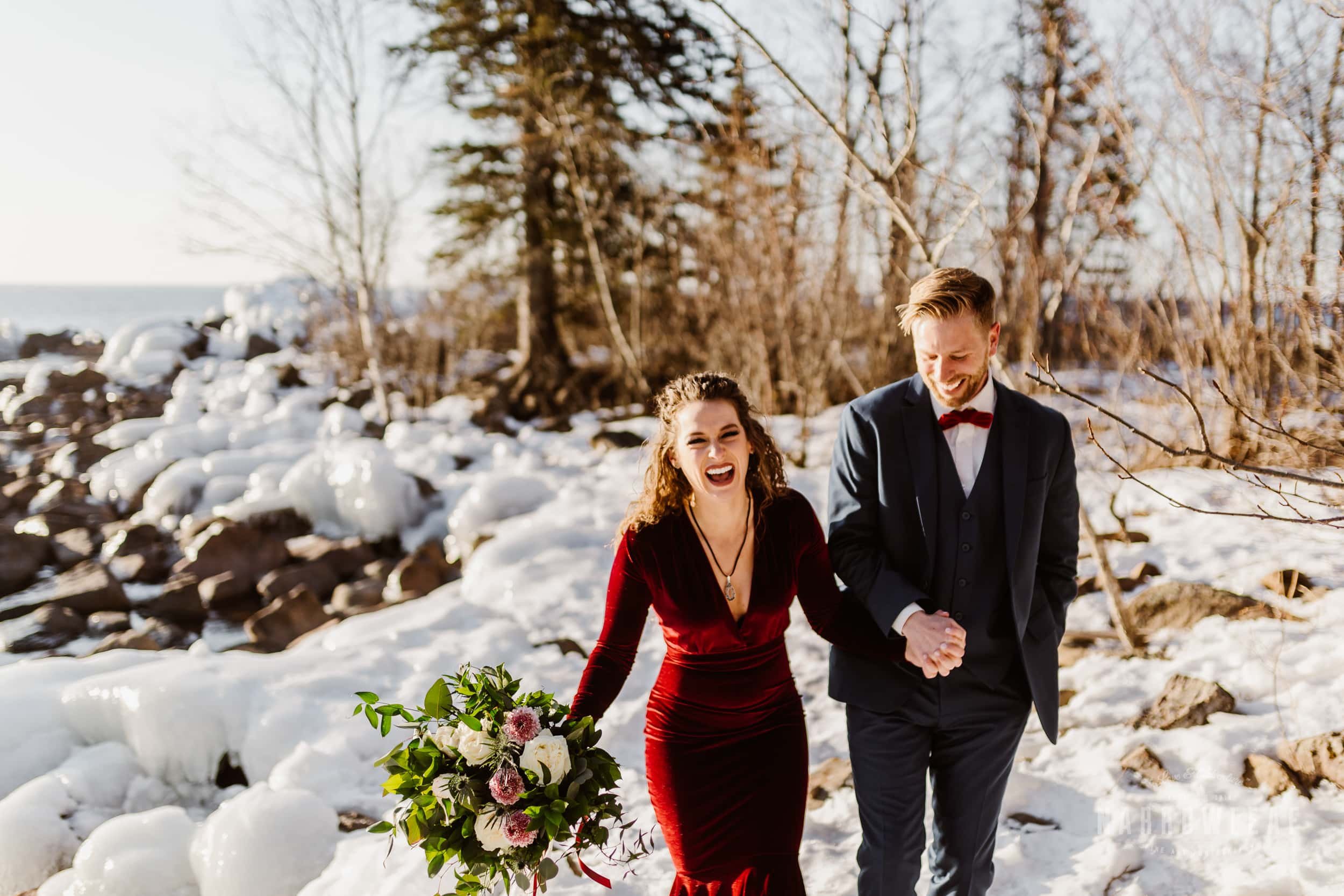 winter-adventure-elopement-tettegouche-state-park-minnesota-Narrowleaf_Love_and_Adventure_Photograph.jpg (10).jpg