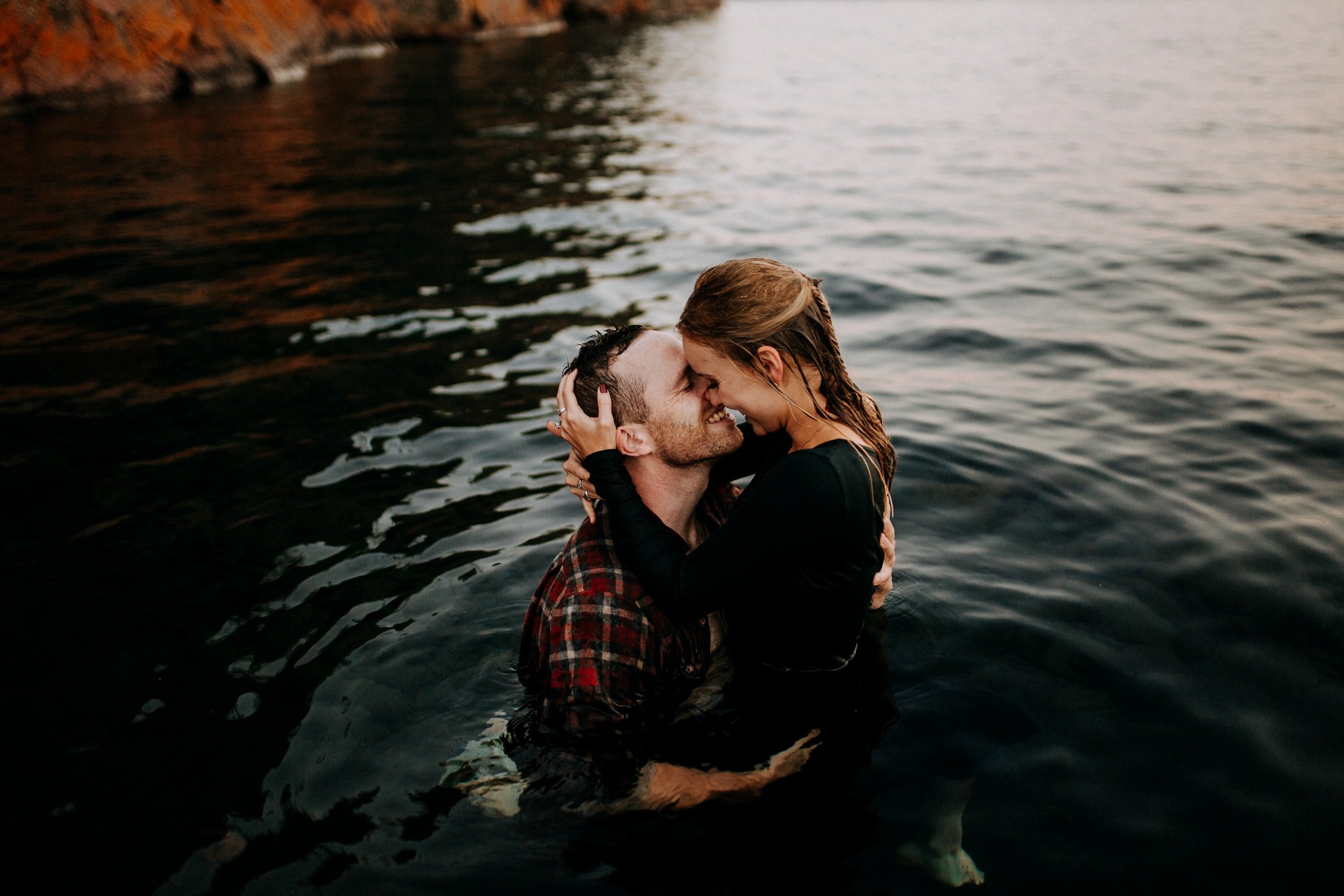 lake-superior-mn-engagement-photos-3.jpg