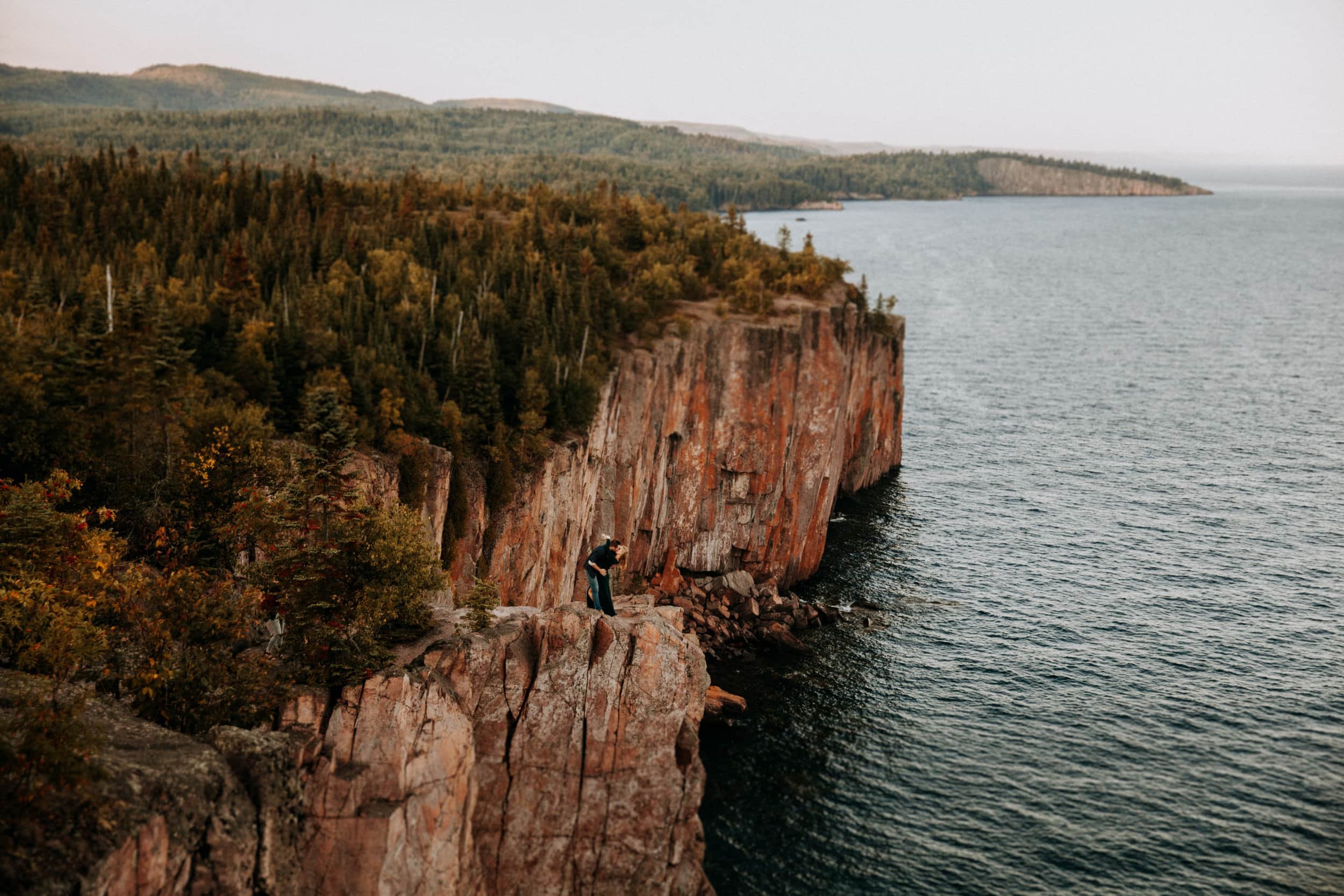 lake-superior-mn-engagement-photos-20.jpg