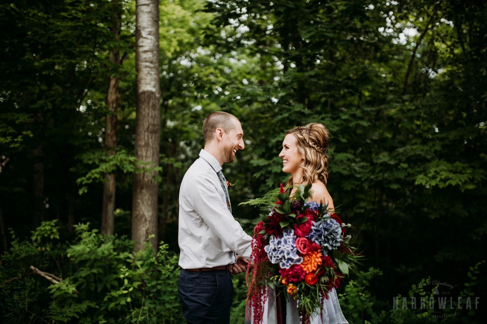 bayfield-wi-wedding-bride-and-groom-first-look-301.jpg.jpg