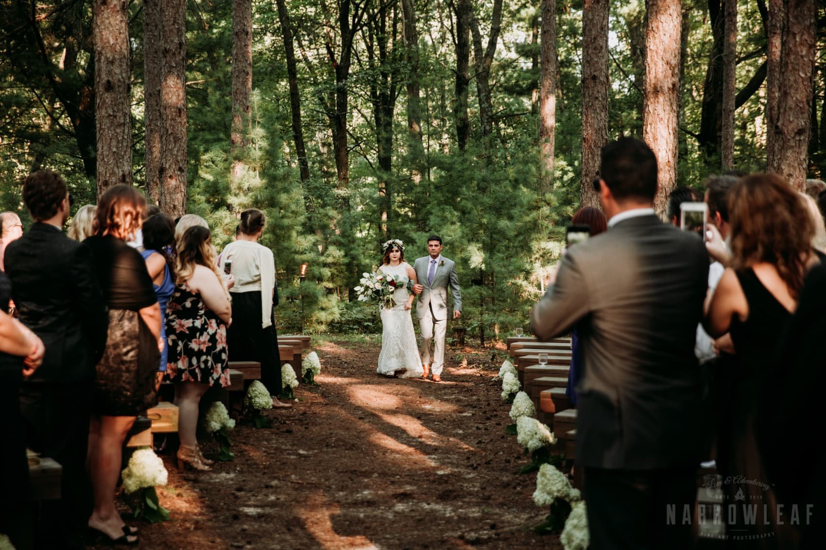 wooded-wedding-burlap-bells-wisconsin- (7).jpg