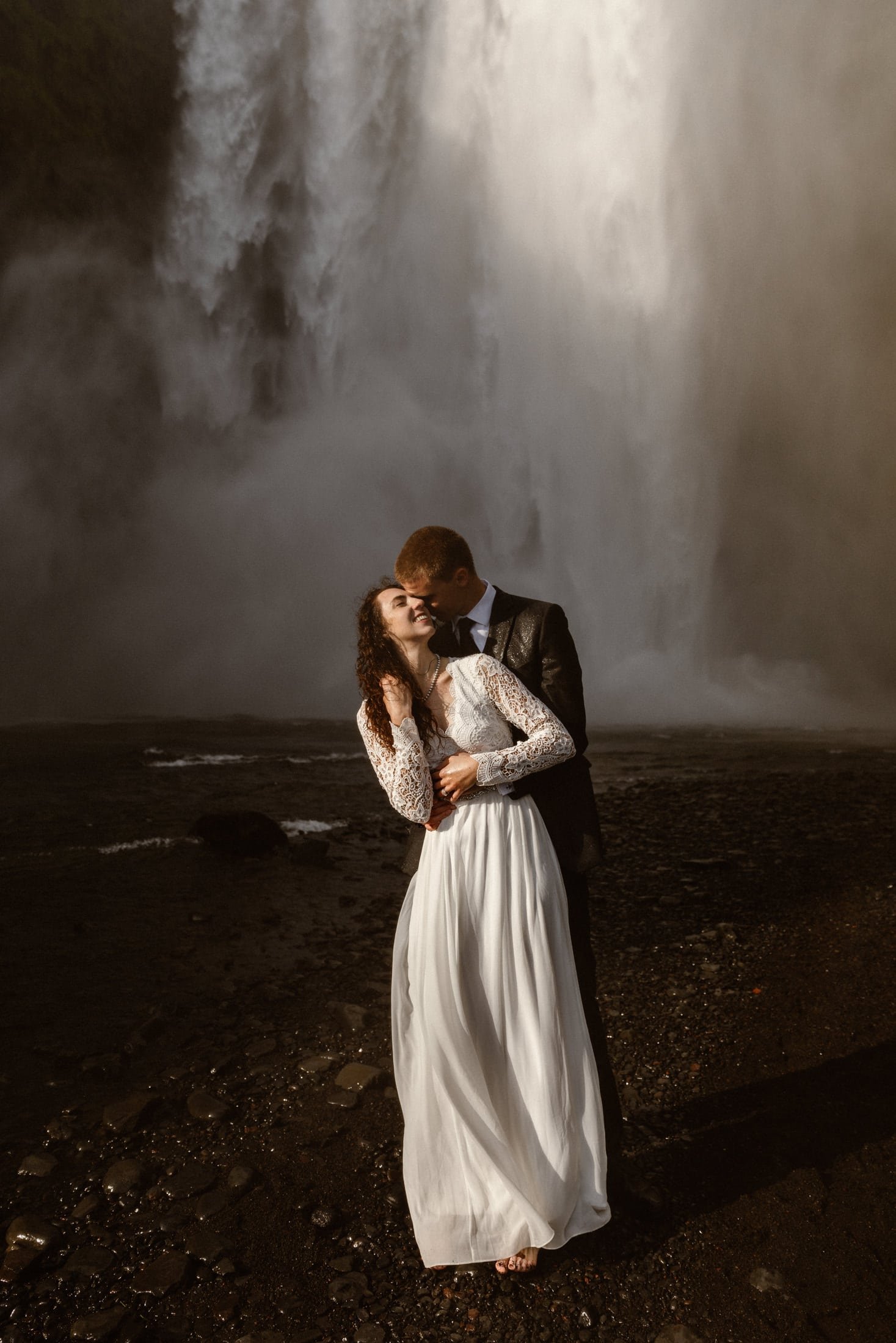 iceland-wedding-photos-16.jpg