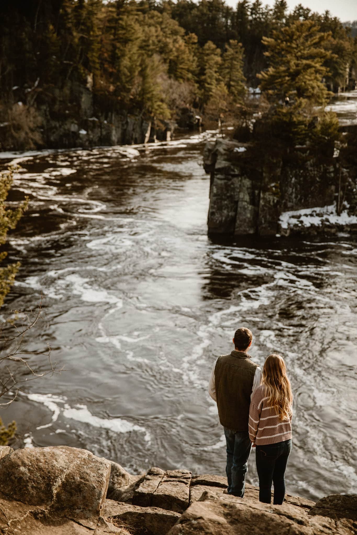 wisconsin-adventure-engagement-photos-1.jpg