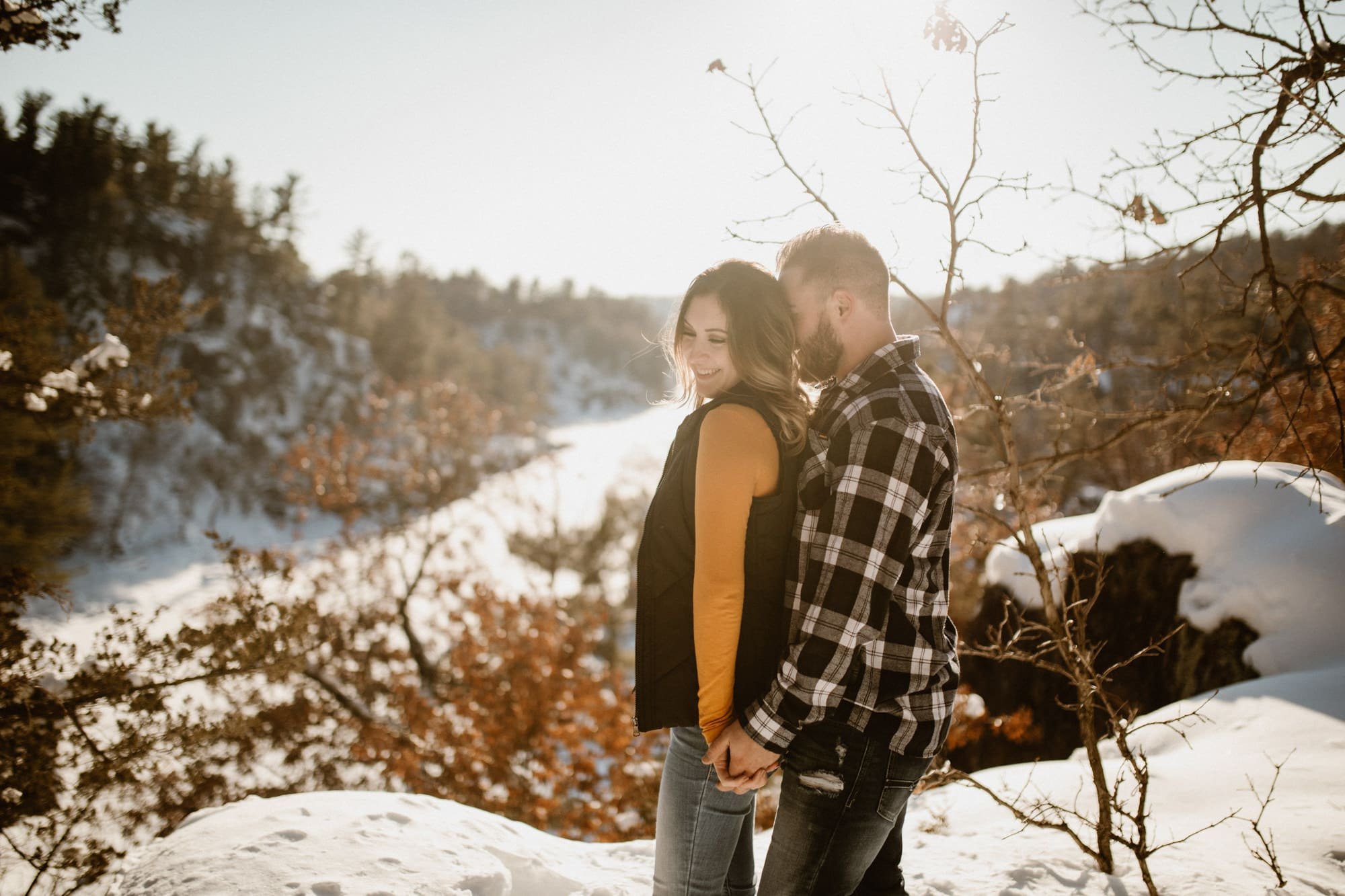 wisconsin-winter-engagement-2.jpg