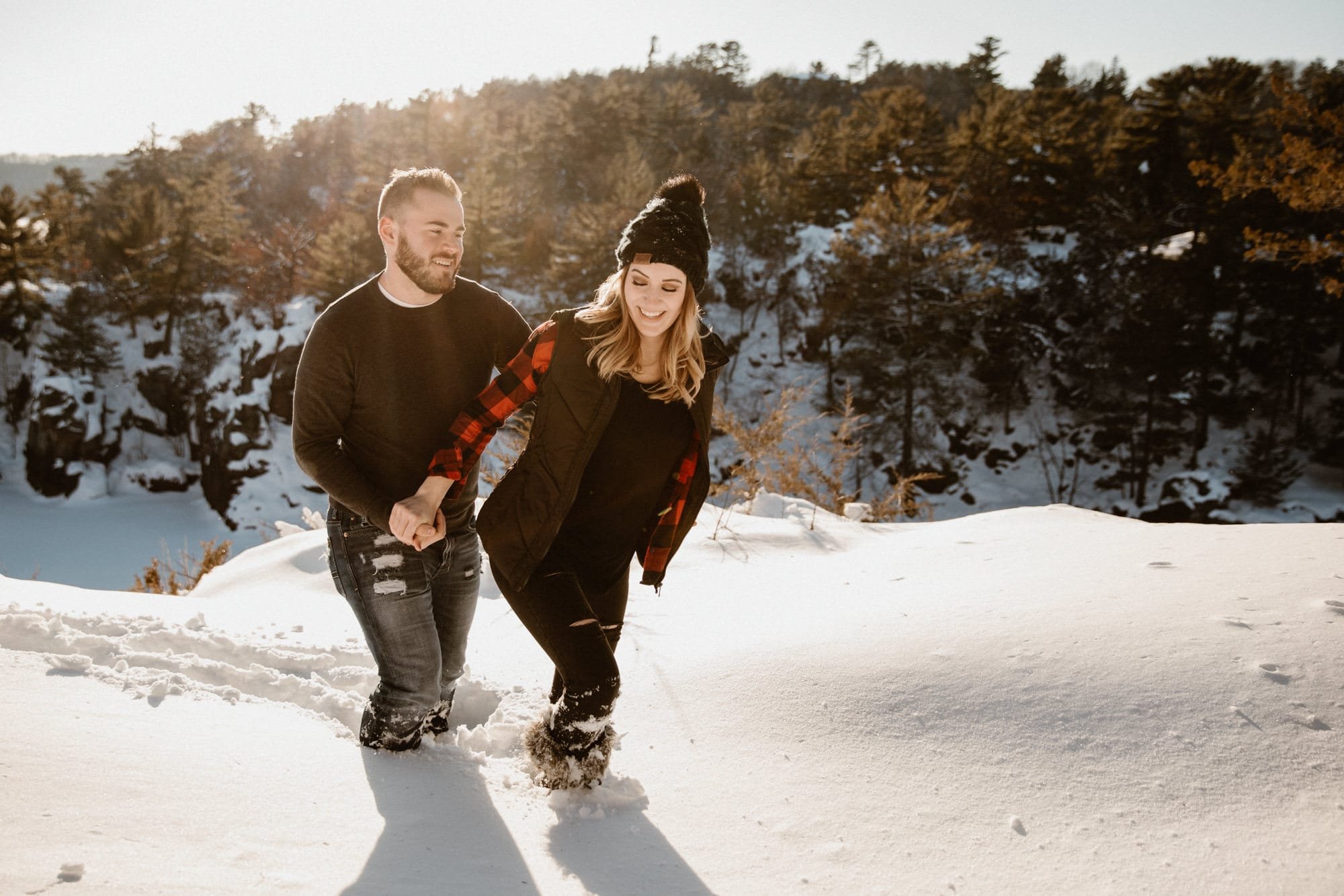 wisconsin-winter-engagement-14.jpg