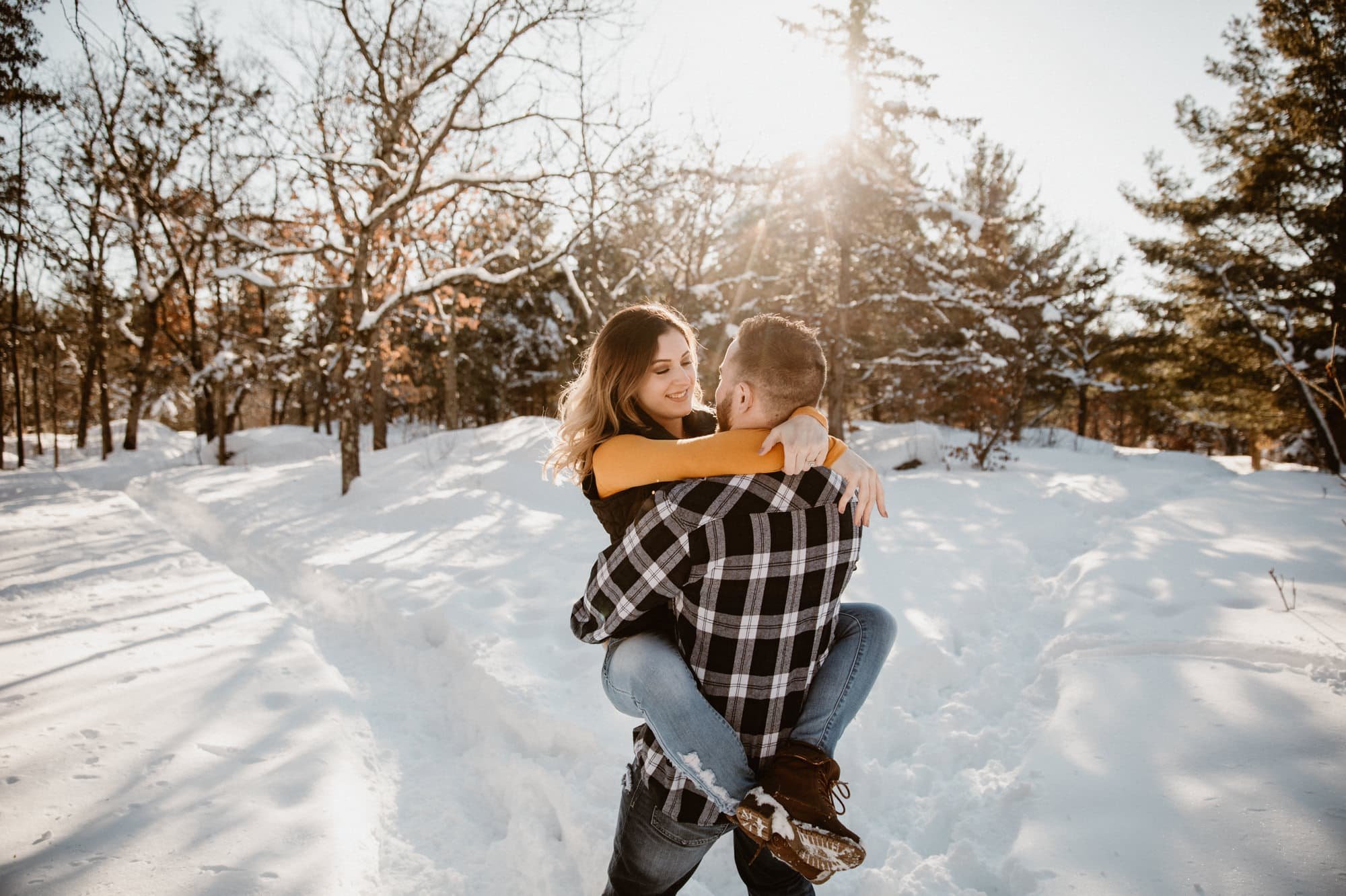 wisconsin-winter-engagement-15.jpg