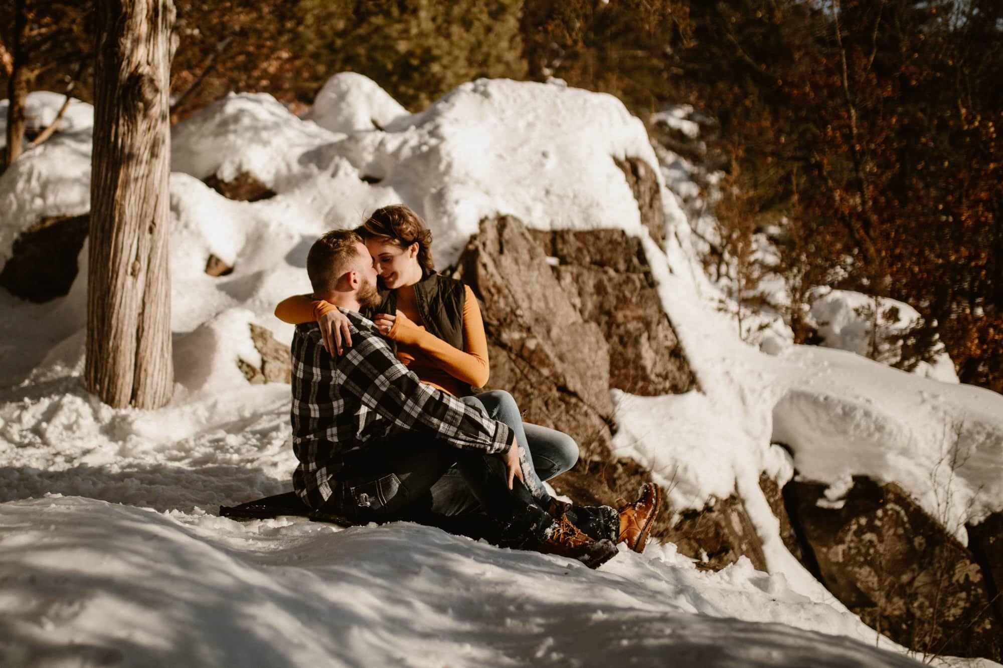 wisconsin-winter-engagement-20.jpg