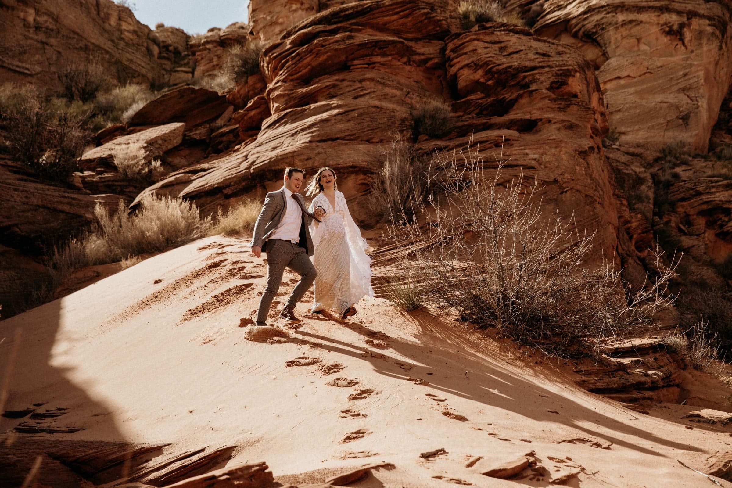 adventurous-wedding-photographer-in-the-desert.jpg.jpg