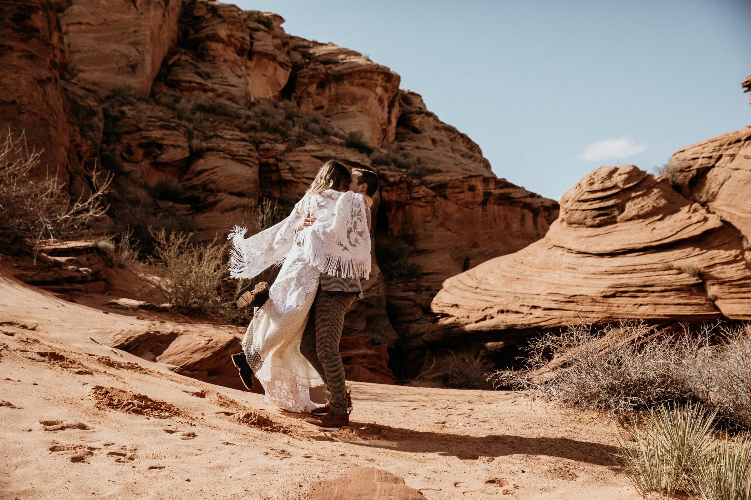 vintage-reclamation-lace-wedding-dress-in-desert.jpg.jpg