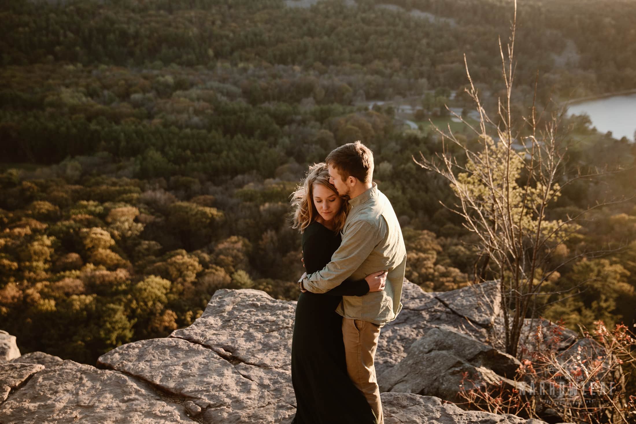 hiking-engagement-photography-5.jpg