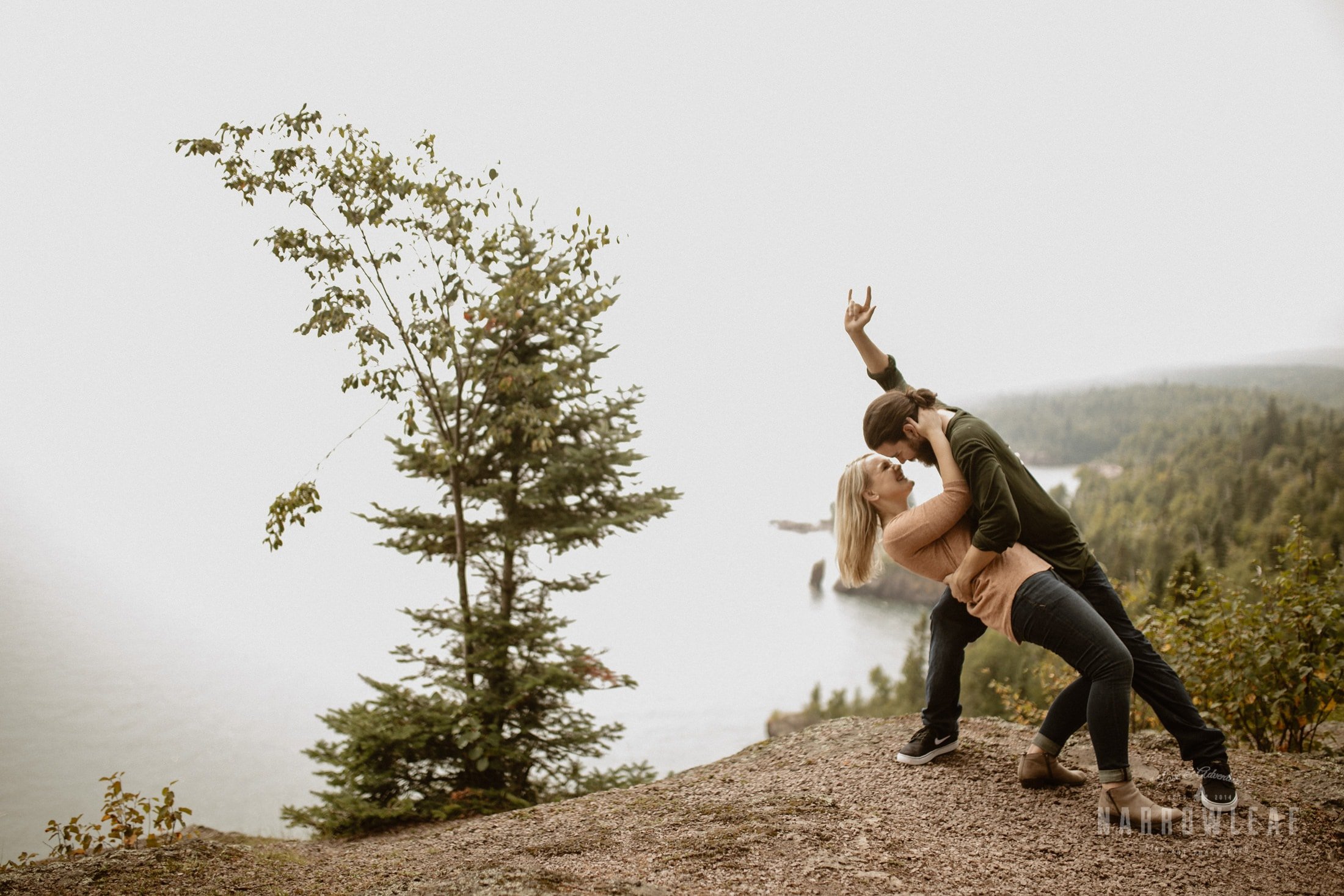 Minnesota-Hiking-Engagement-Photographer-Narrowleaf_Love_and_Adventure_Photography-Tettegouche-State-Park-6356.jpeg