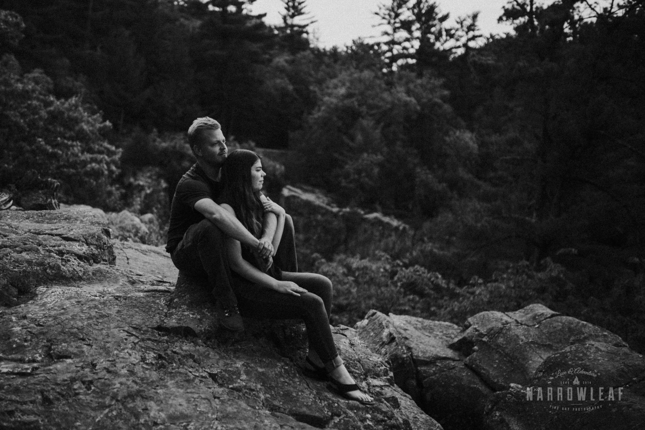 moody-engagement-hiking-photographey-Narrowleaf_Love_and_Adventure_Photography-1674.jpg