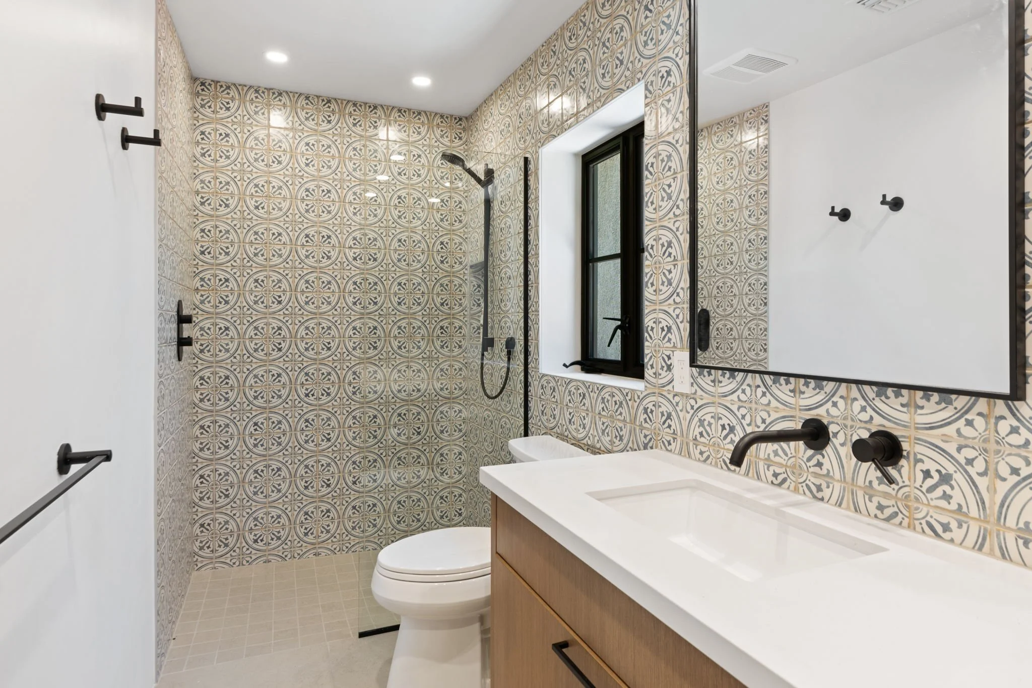 81-web-or-mls-Presidio Dr-72.jpg