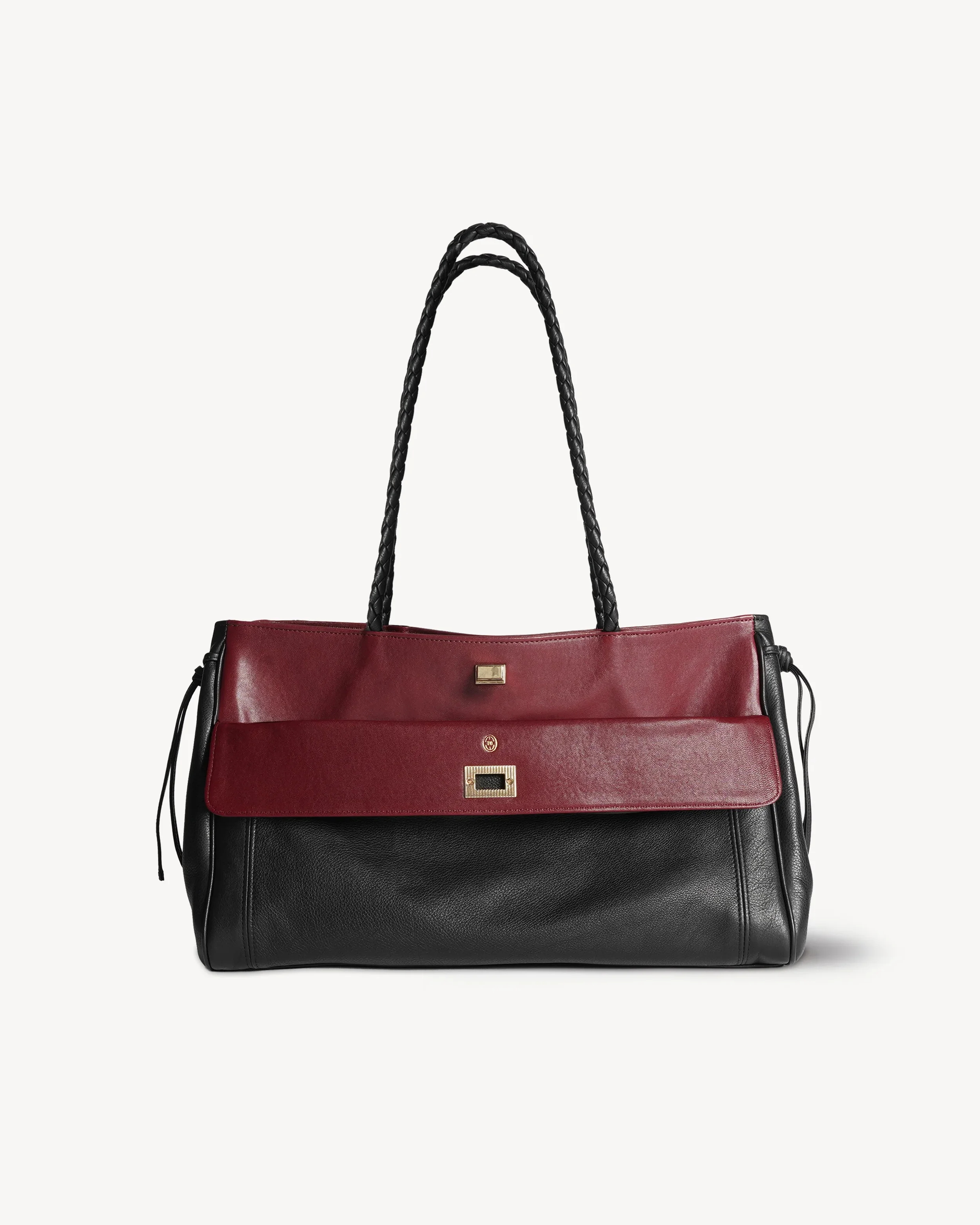 Stabia-42-Bag_-Black-Leather-Front-2.webp