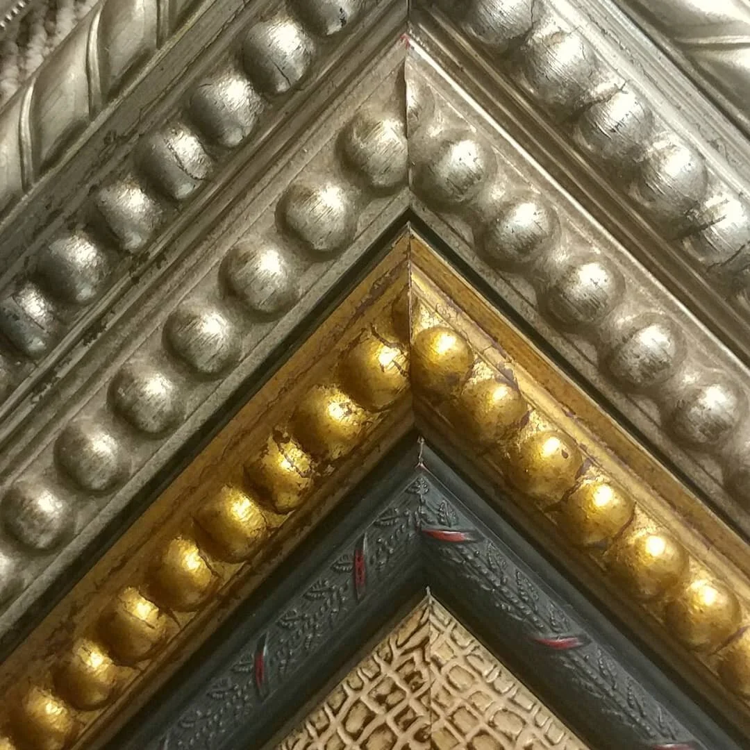 Custom frames!
#universalarquati #gryphonmoulding #omegamoulding