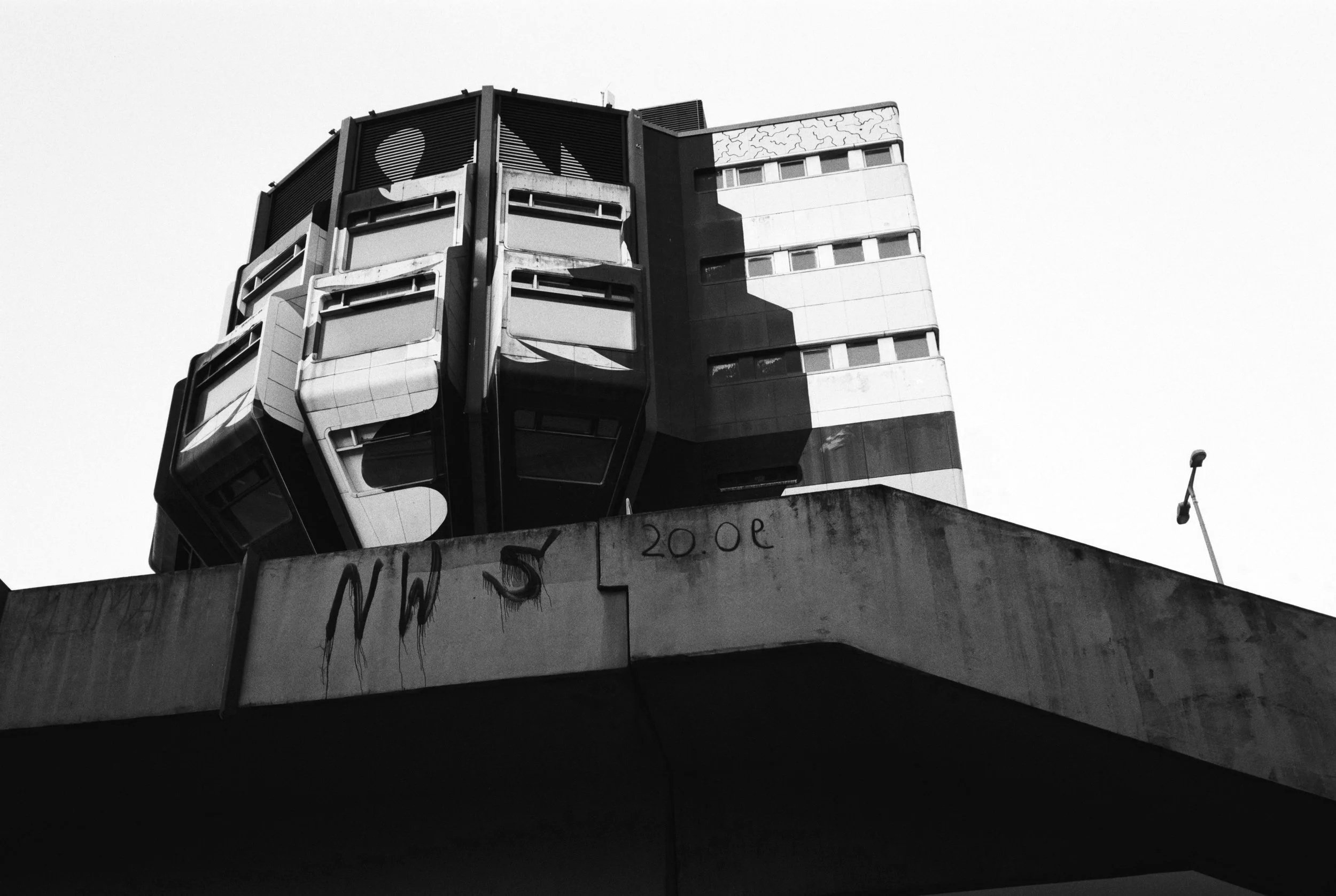 Bierpinsel II, 2025