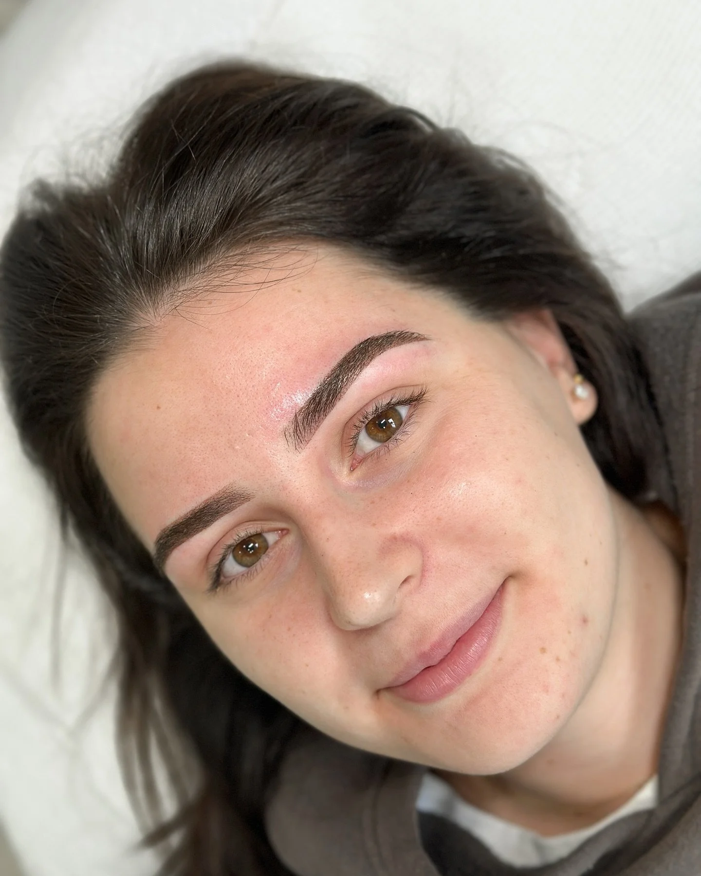 Forever brows for @emilykunic 

Treatment: Ombr&eacute; - cosmetic brow tattoo