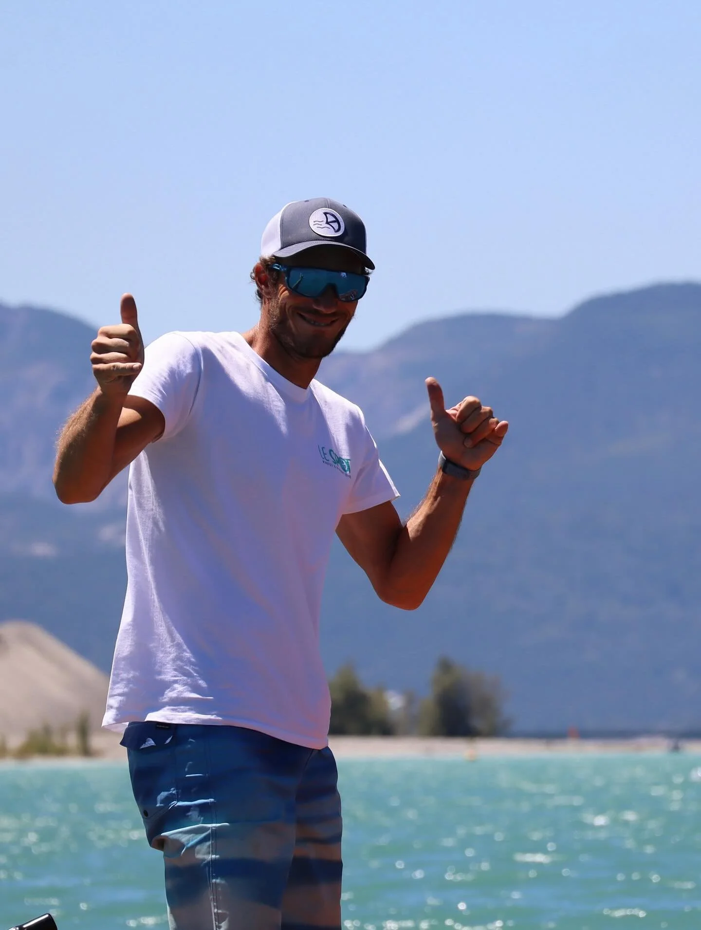 La saison 4 du SPOT 2025 est termin&eacute;e ☀️
Toute L&rsquo;&eacute;quipe vous remercie, pour votre confiance et votre motivation &agrave; nos c&ocirc;t&eacute;s !
Bravo &agrave; tous, wingfoileurs, Windsurfeurs et windfoileurs ! 
Bon ride et &agra