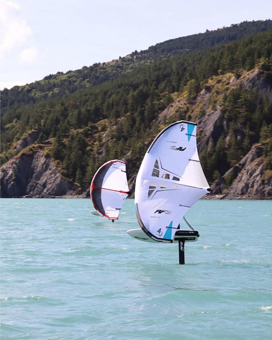 OUVERTURE du SPOT 🔥M-2 !!
☀️
WingFoil ❤️ Windsurf ❤️ Windfoil ❤️ Dockstart
🌊
Cours &amp; Location
🌬️
R&eacute;servez d&egrave;s maintenant 📆
#wingfoil #windsurf #windfoil #dockstart
Avec @afsfoils 🔥
