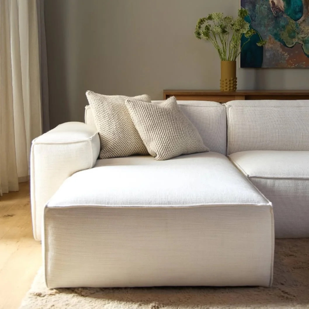 Neutrals don&rsquo;t have to be boring 💁🏻&zwj;♀️

This snuggly cushion, designed for @theconranshopofficial, is woven on a handloom in India using wool and contrasting cotton yarns. I love the subtle interplay of texture and colour created by the b