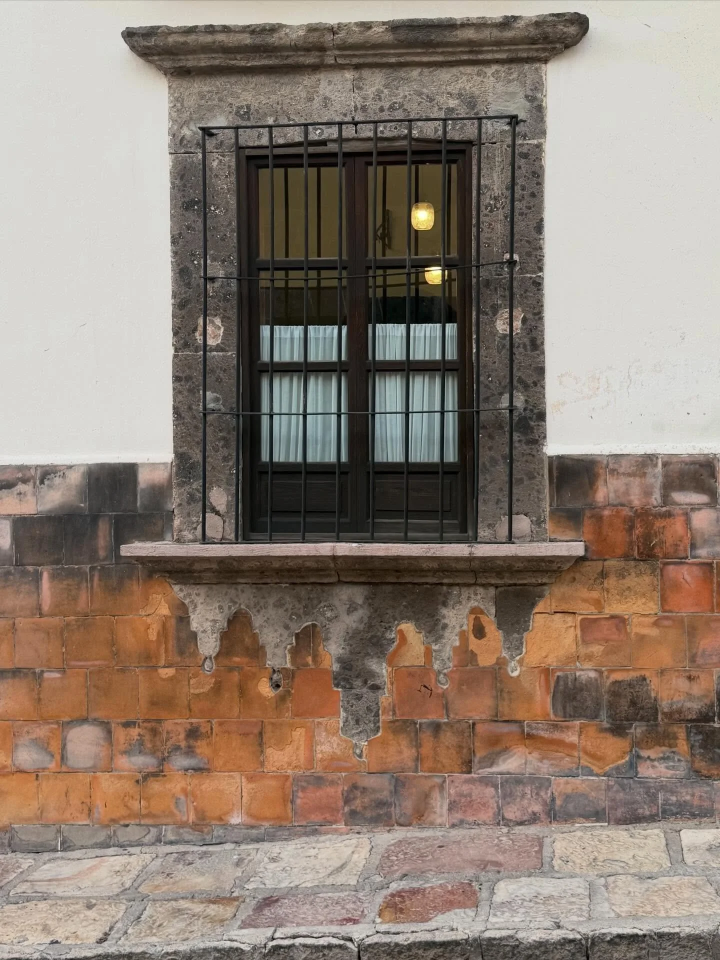 Back home from another amazing trip to San Miguel for the final project install and photoshoot of our Casa Poser project! 

Bonus was to be in town for the opening party to celebrate Casa Poser SMA a concept by my dear friend Larissa of  @posercreati