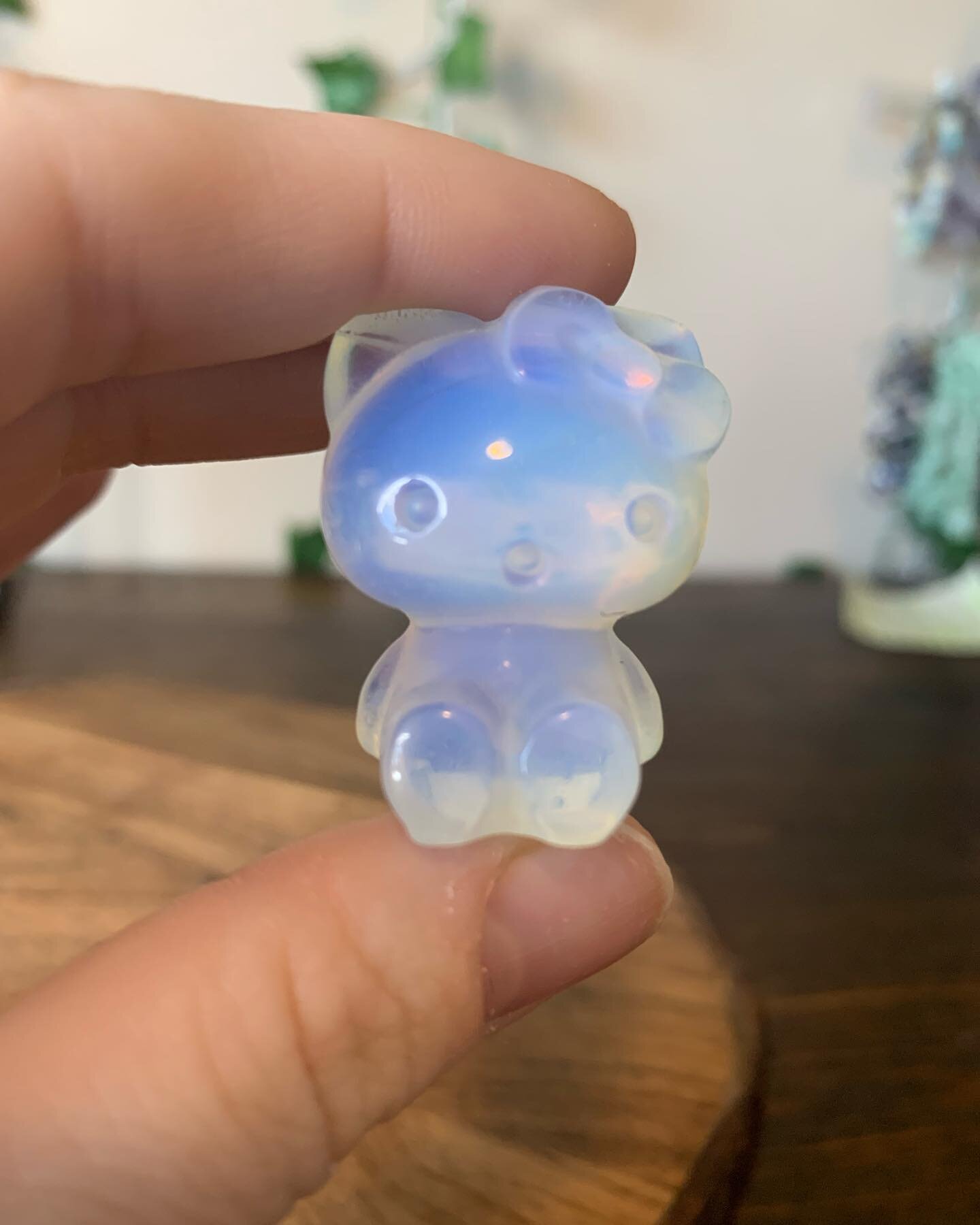 &bull;&bull;Opalite Hello Kitty&bull;&bull;

$15

Comment below to claim or send me a message!

Shop more like this! www.revivalcrystals.com

#hellokitty #hellokittylover #hellokittycarving #opalite #crystals #manmade #gemstones #collections #crystal