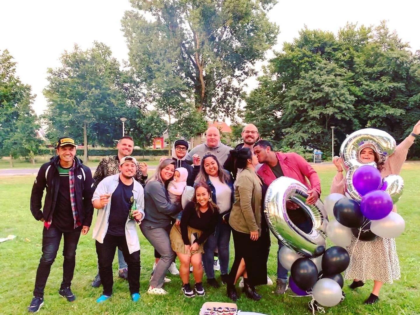 Celebrating this legend @amiejahh 30th in the park with lit squad and lit BBQ 🔥3️⃣0️⃣🍗🍻💚🥳